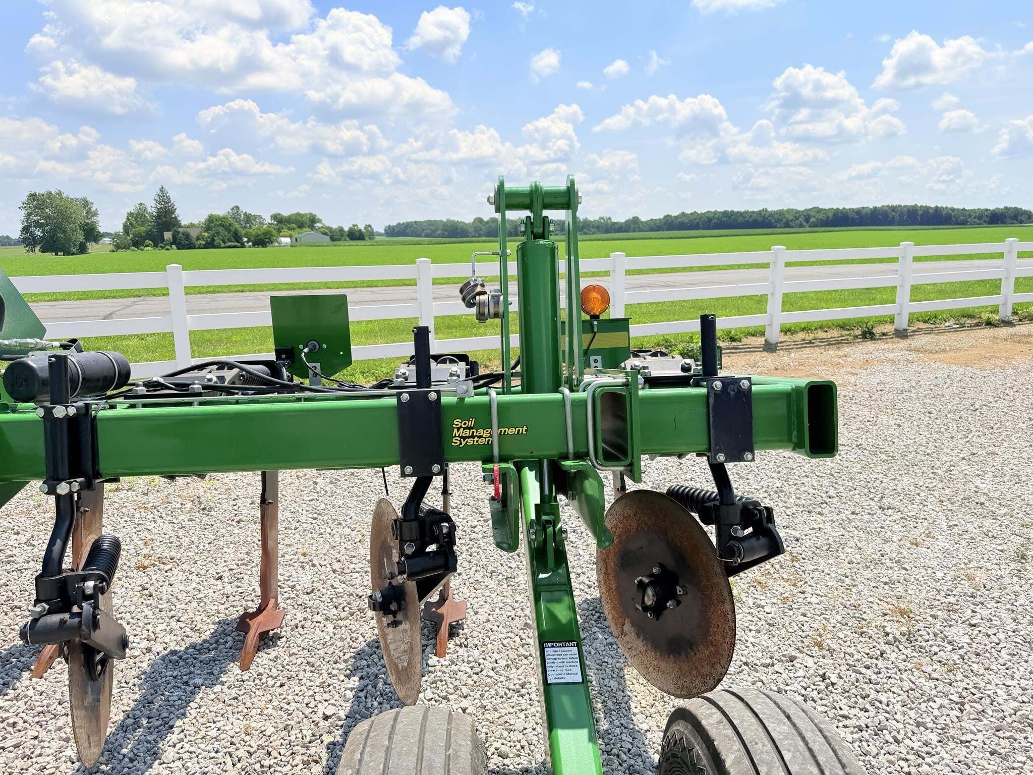  John Deere 2100 In-Line Ripper
