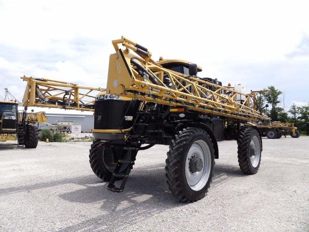 2017 Ag-Chem RoGator 1100B Self-Propelled Sprayer