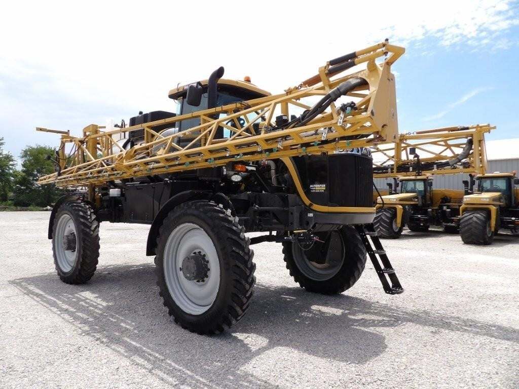 2017 Ag-Chem RoGator 1100B Self-Propelled Sprayer