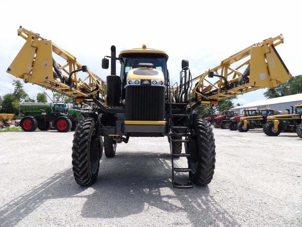 2017 Ag-Chem RoGator 1100B Self-Propelled Sprayer