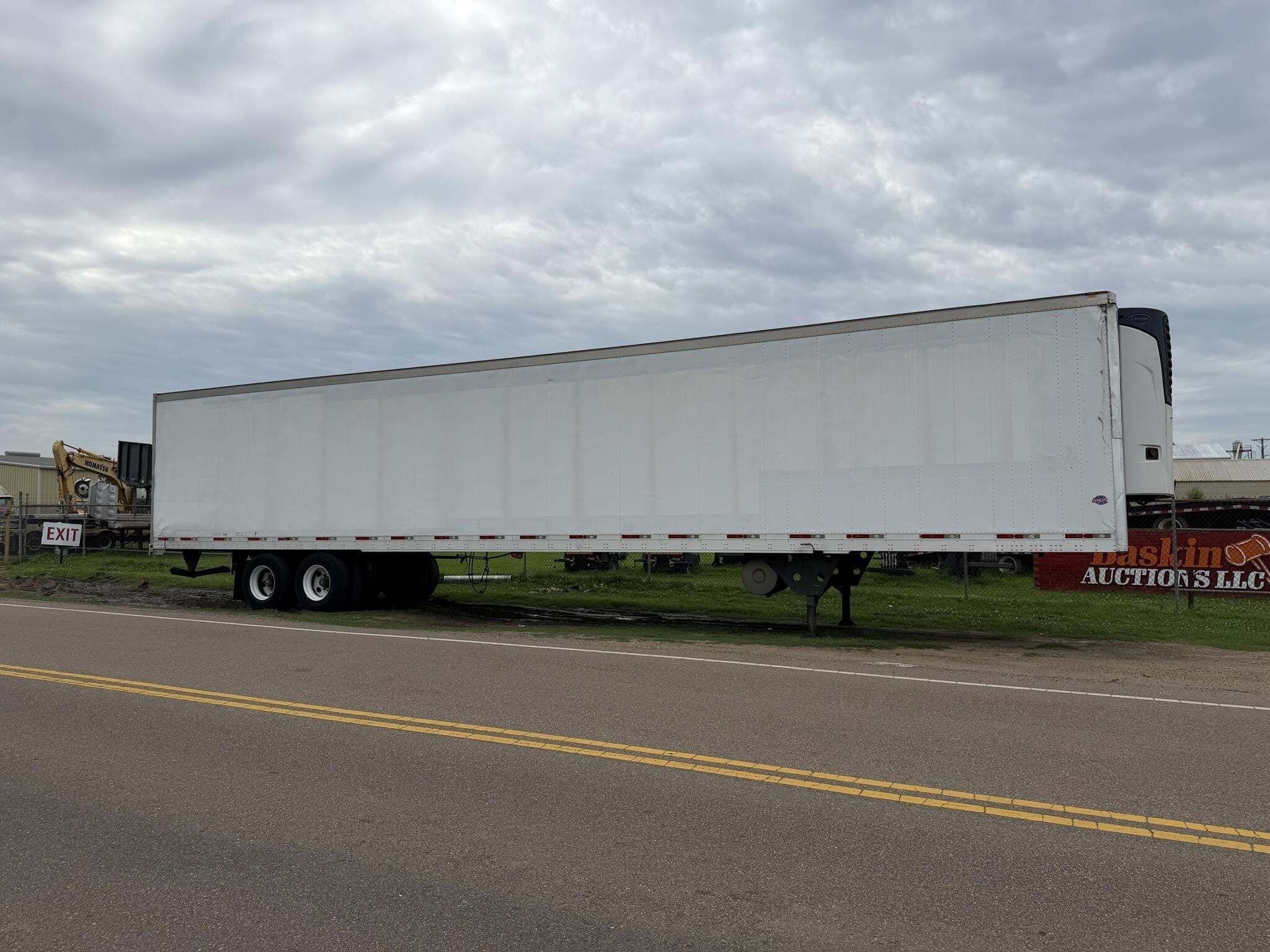 2013 Utility 53 FT REEFER Box Trucks/Trailer