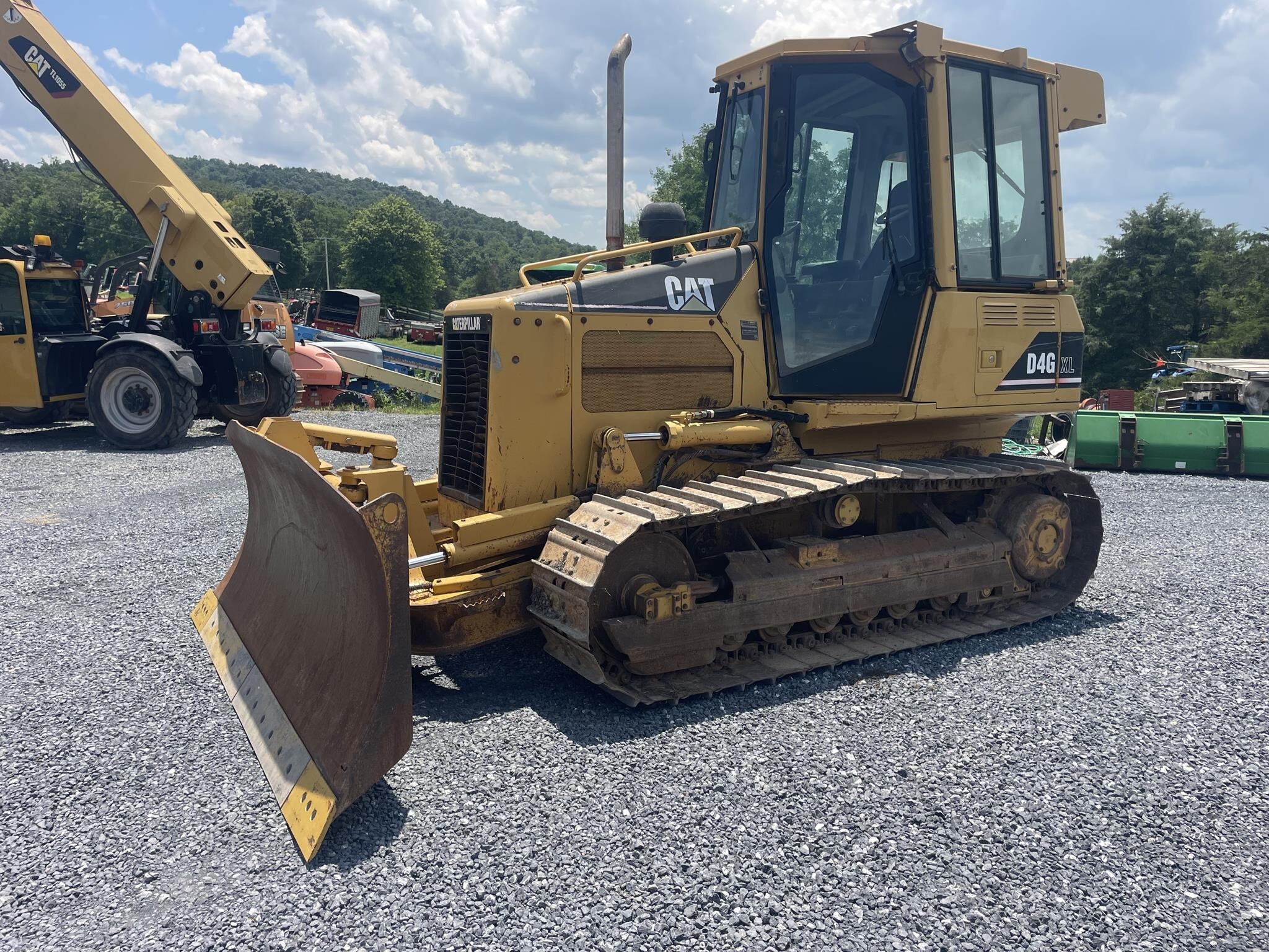 2005 Caterpillar D4G XL Dozer