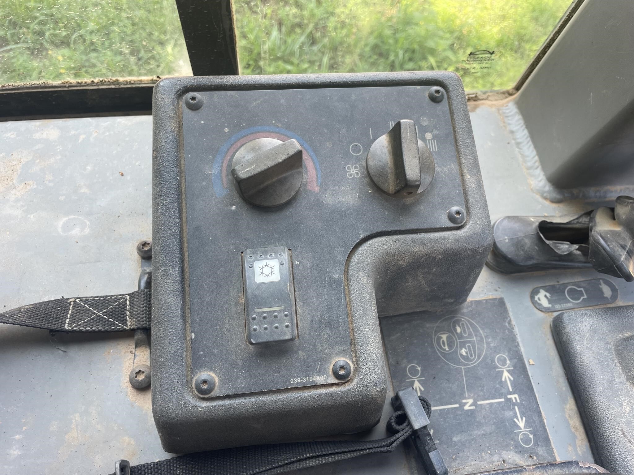 2005 Caterpillar D4G XL Dozer