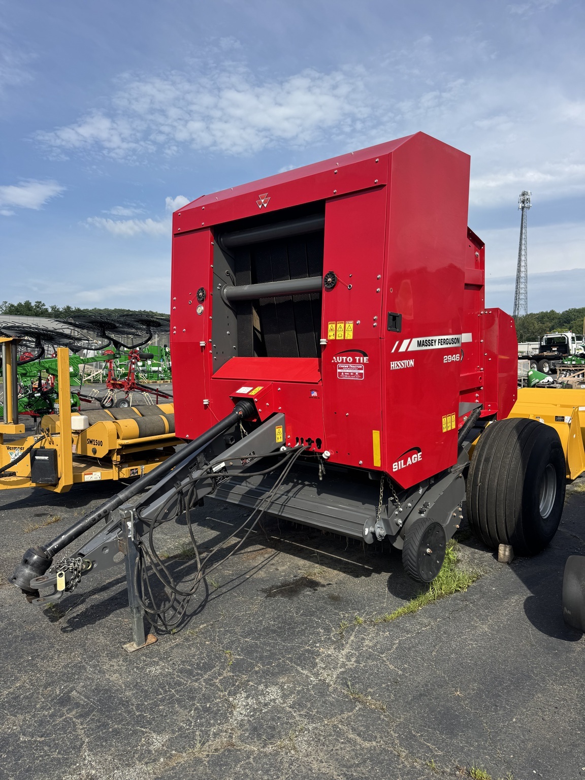 2018 Massey Ferguson 2946 Round Baler