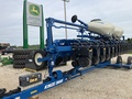 2019 Kinze 3660 Planter