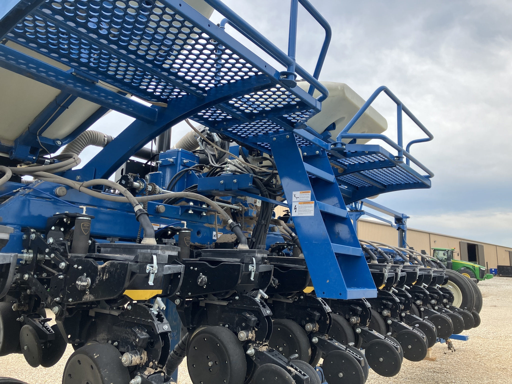 2019 Kinze 3660 Planter