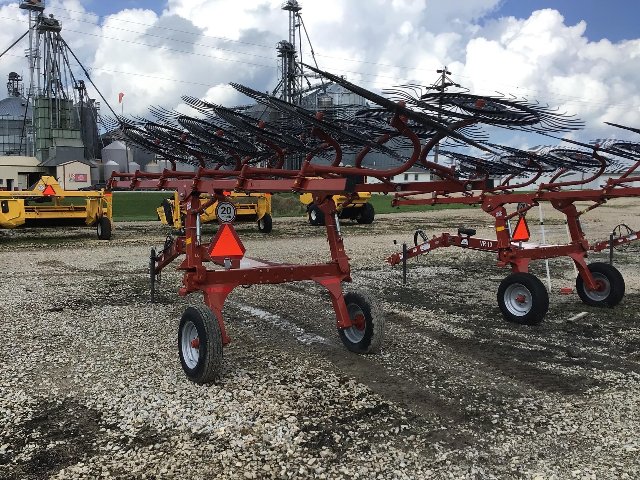 2024 Rhino VR12 Rake