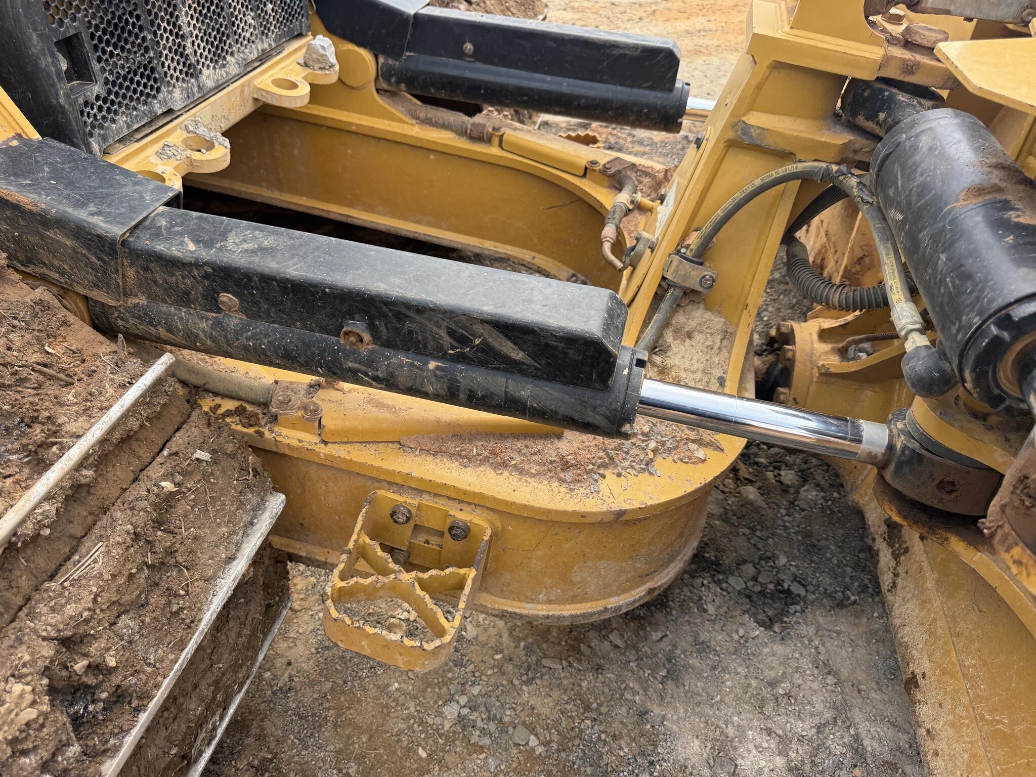 2022 Caterpillar D5 LGP Dozer