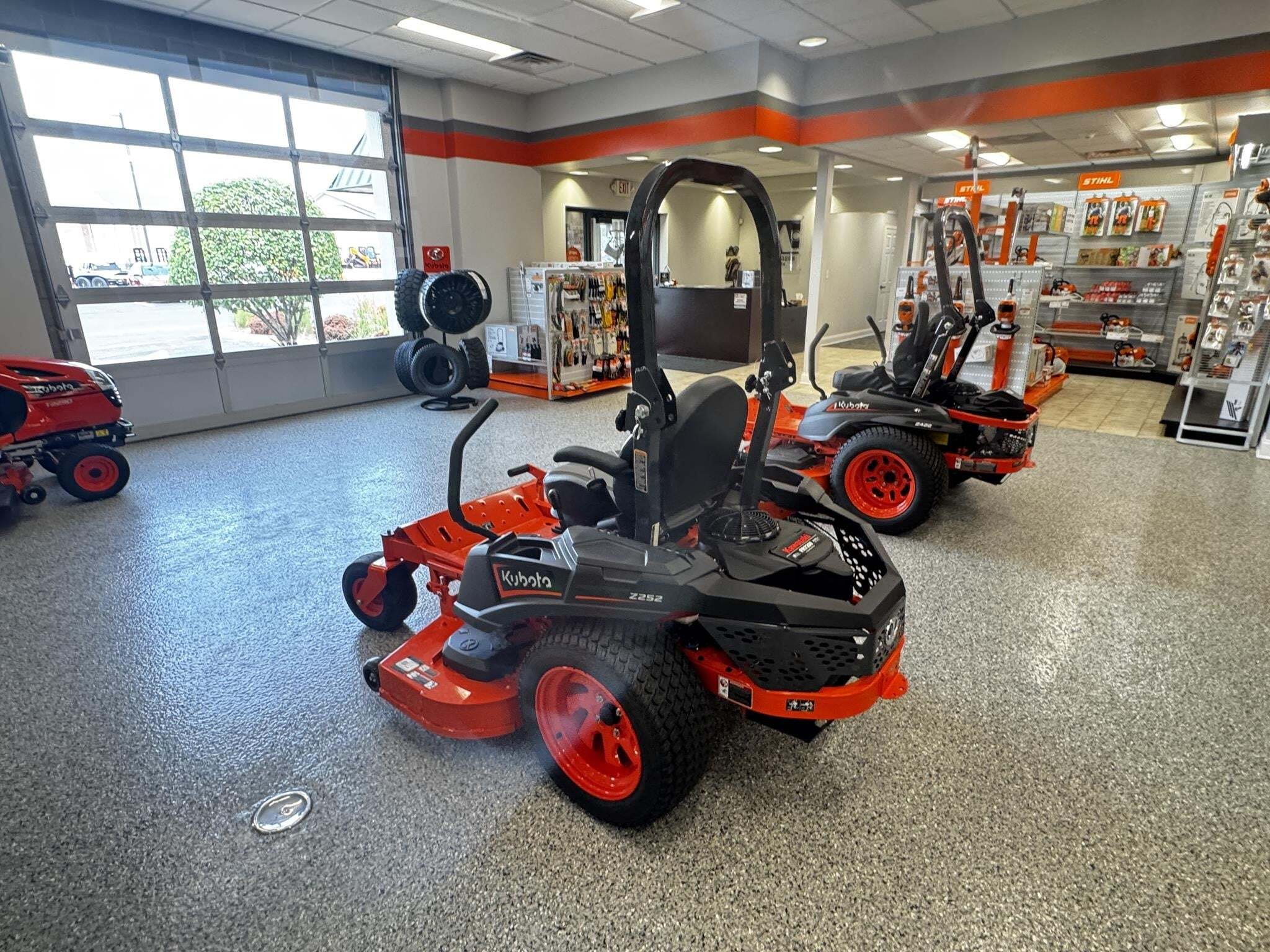  Kubota Z252 Lawn Mower