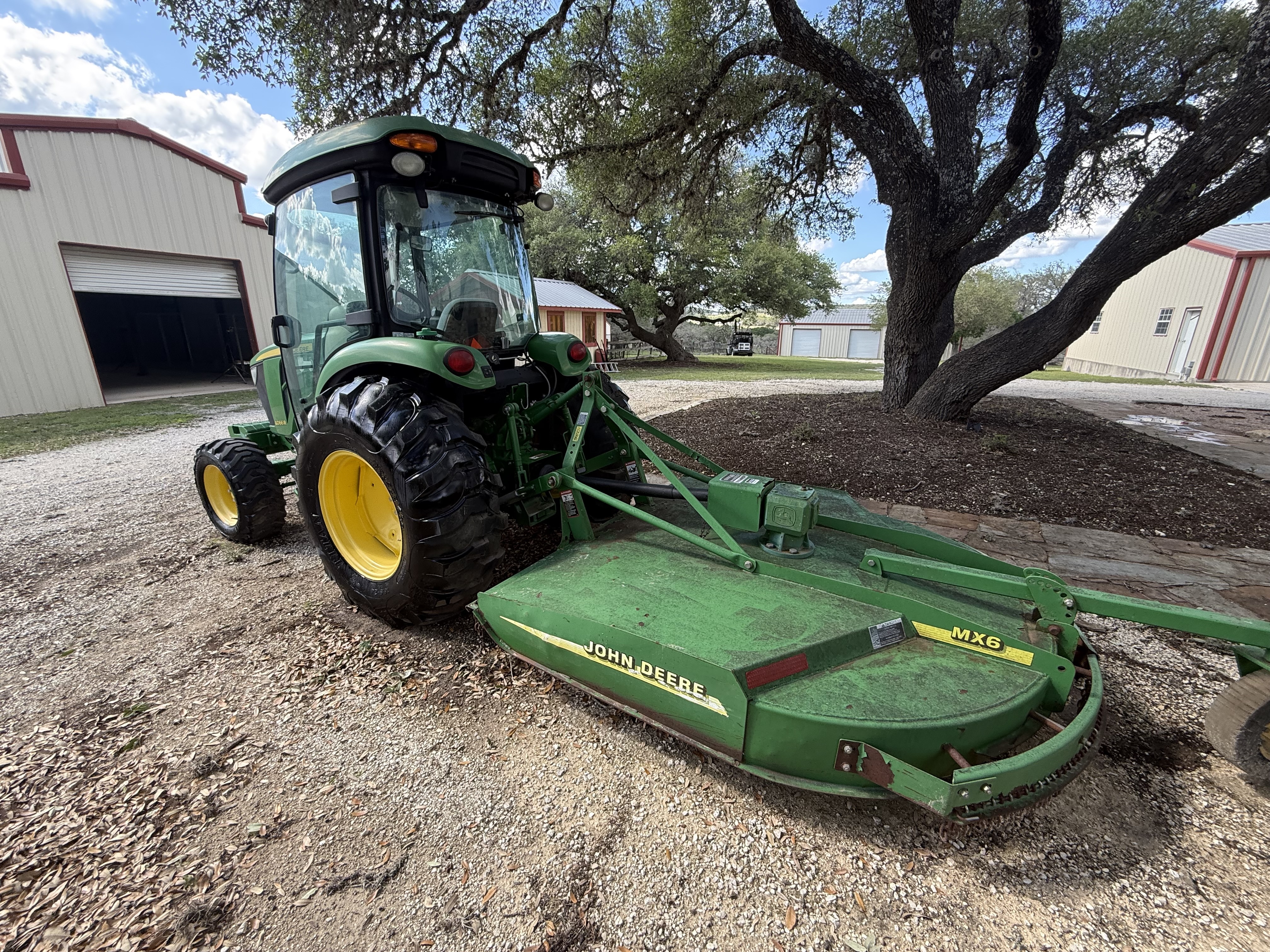 2016 John Deere 4066R Tractor