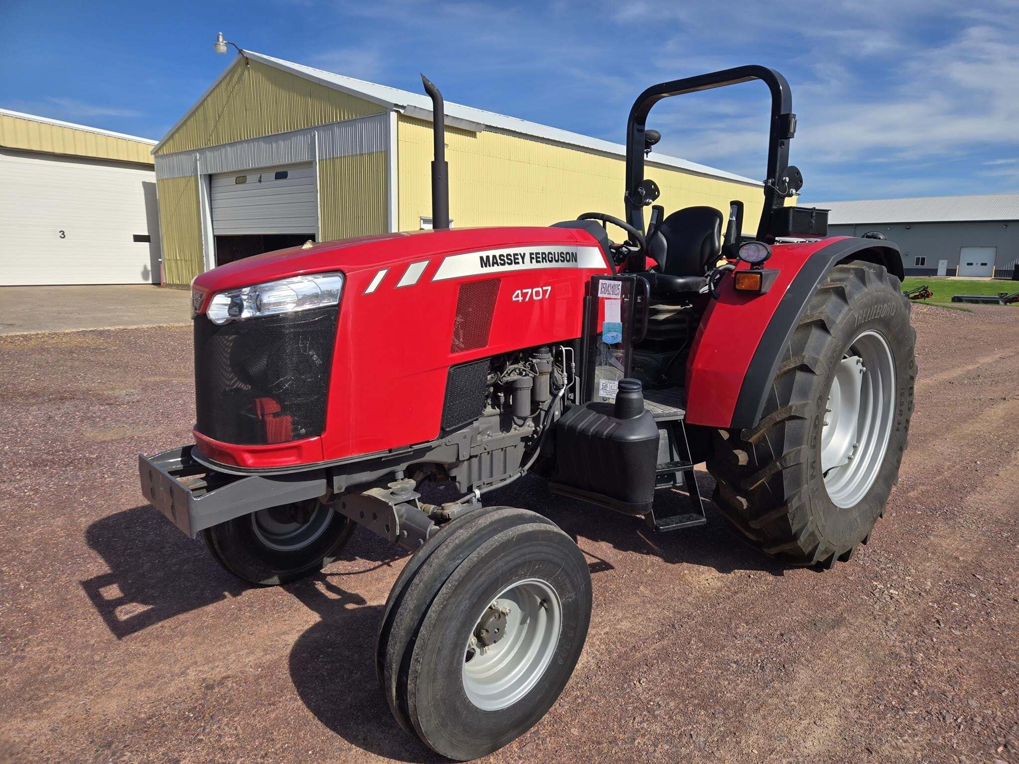 2025 Massey Ferguson 4707 Tractor