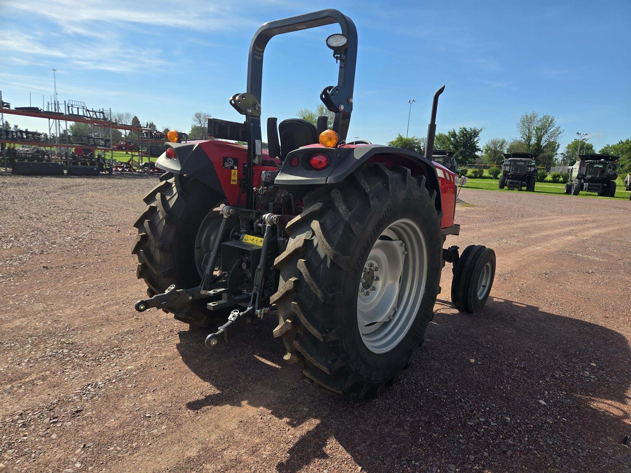 2025 Massey Ferguson 4707 Tractor