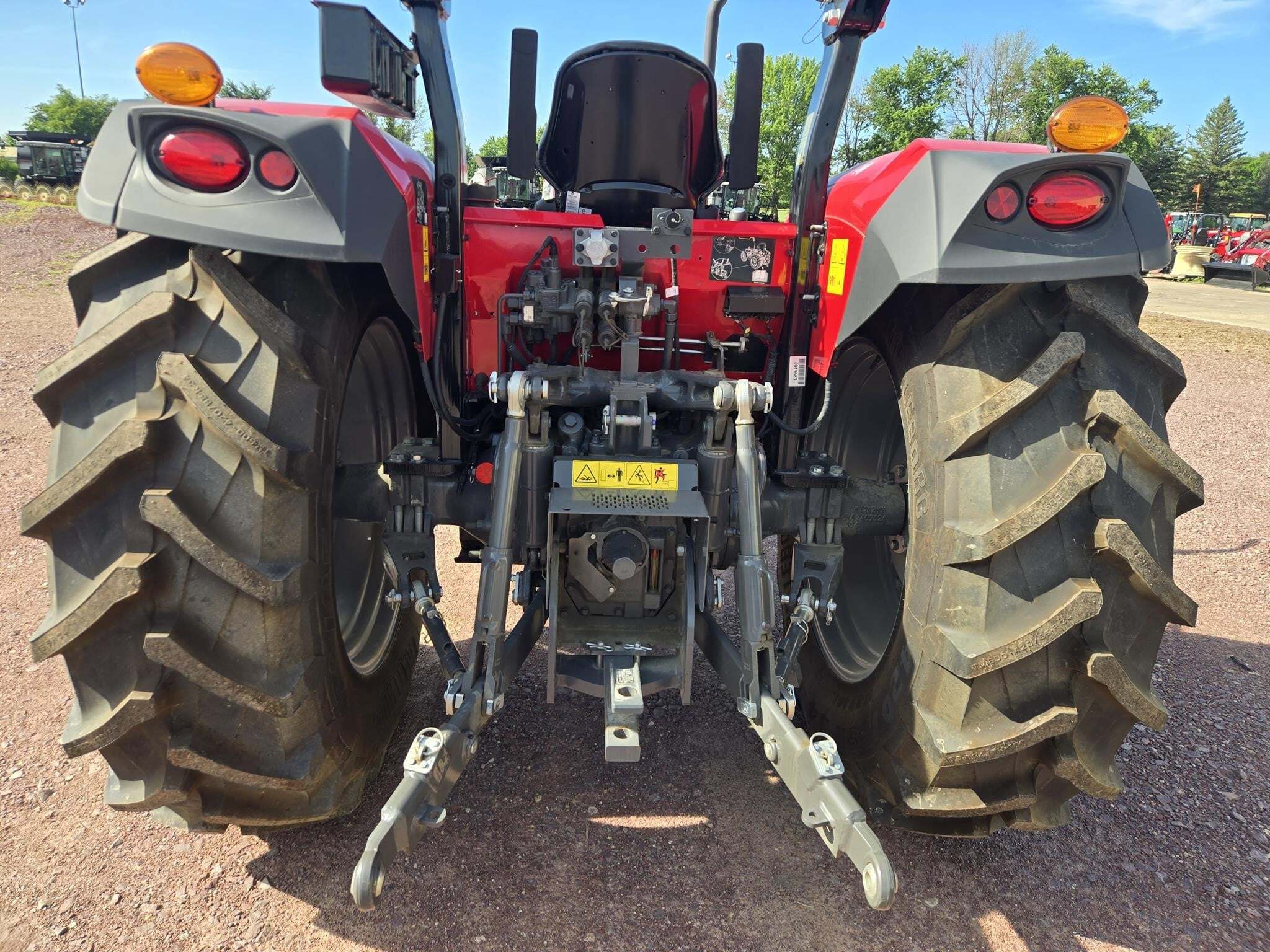 2025 Massey Ferguson 4707 Tractor