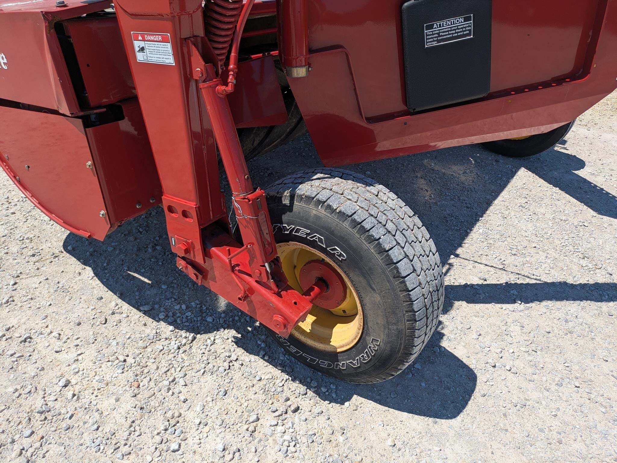 2013 New Holland H7230 Mower Conditioner