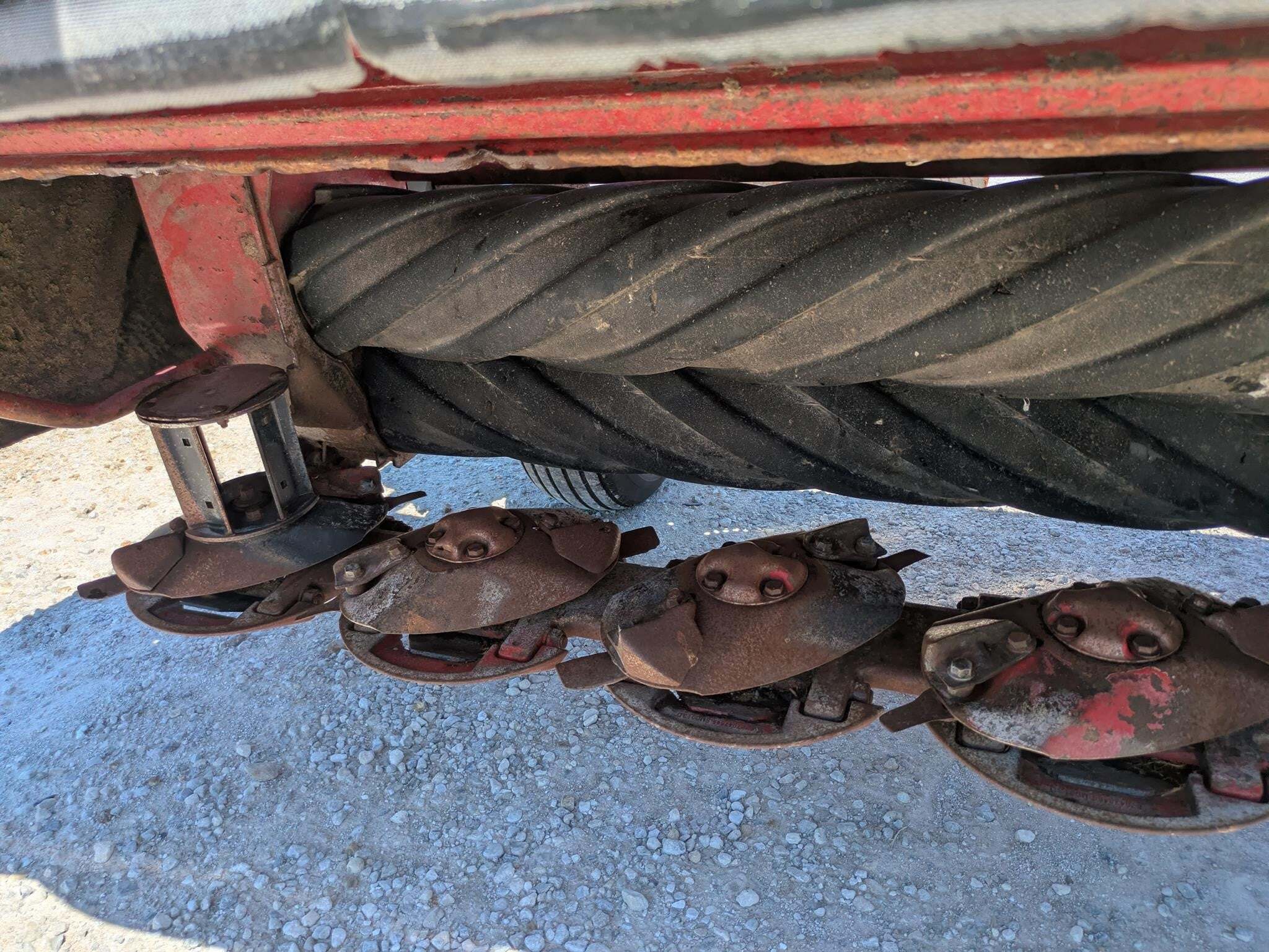 2013 New Holland H7230 Mower Conditioner
