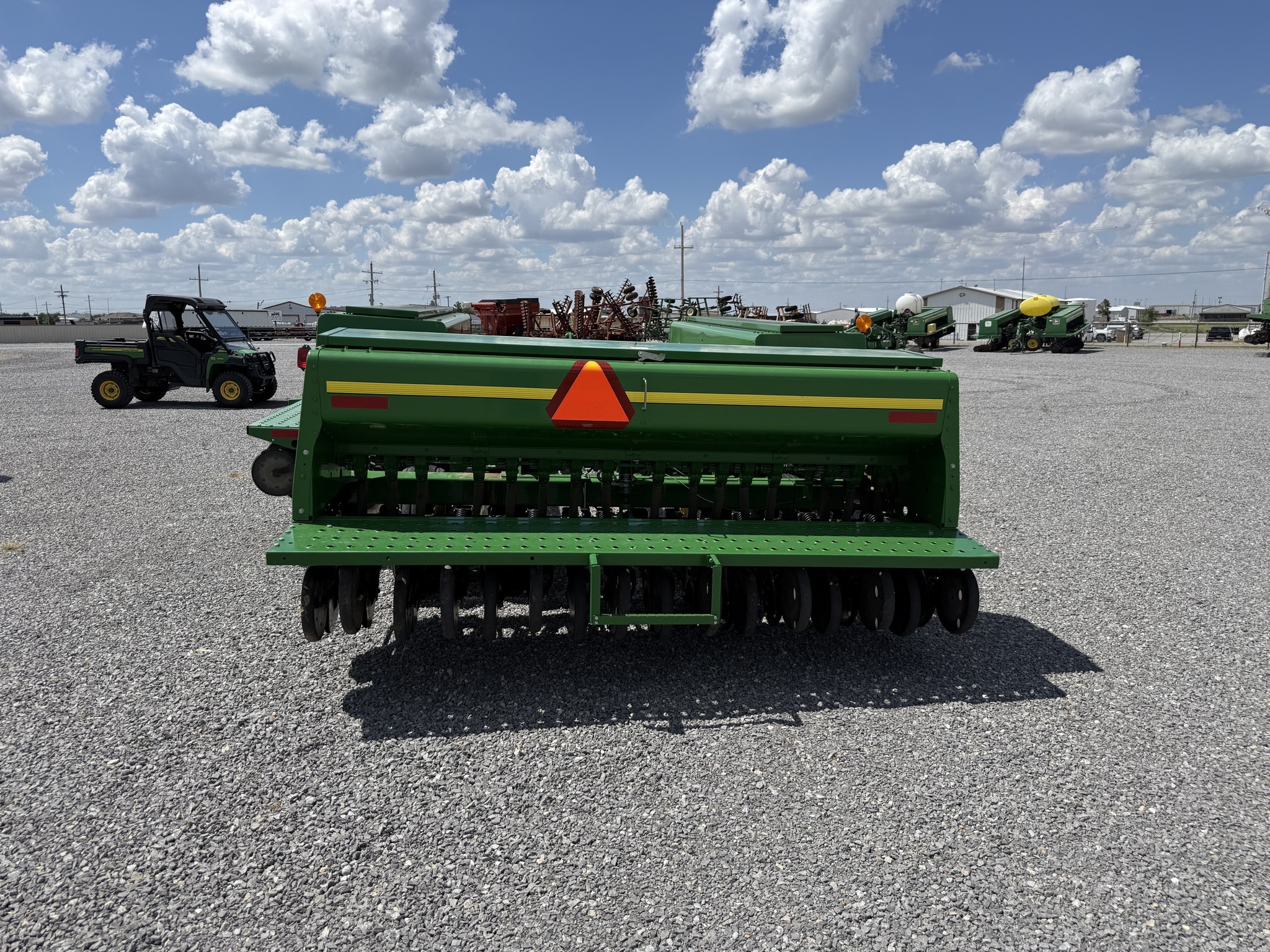 2022 John Deere 455 Drill