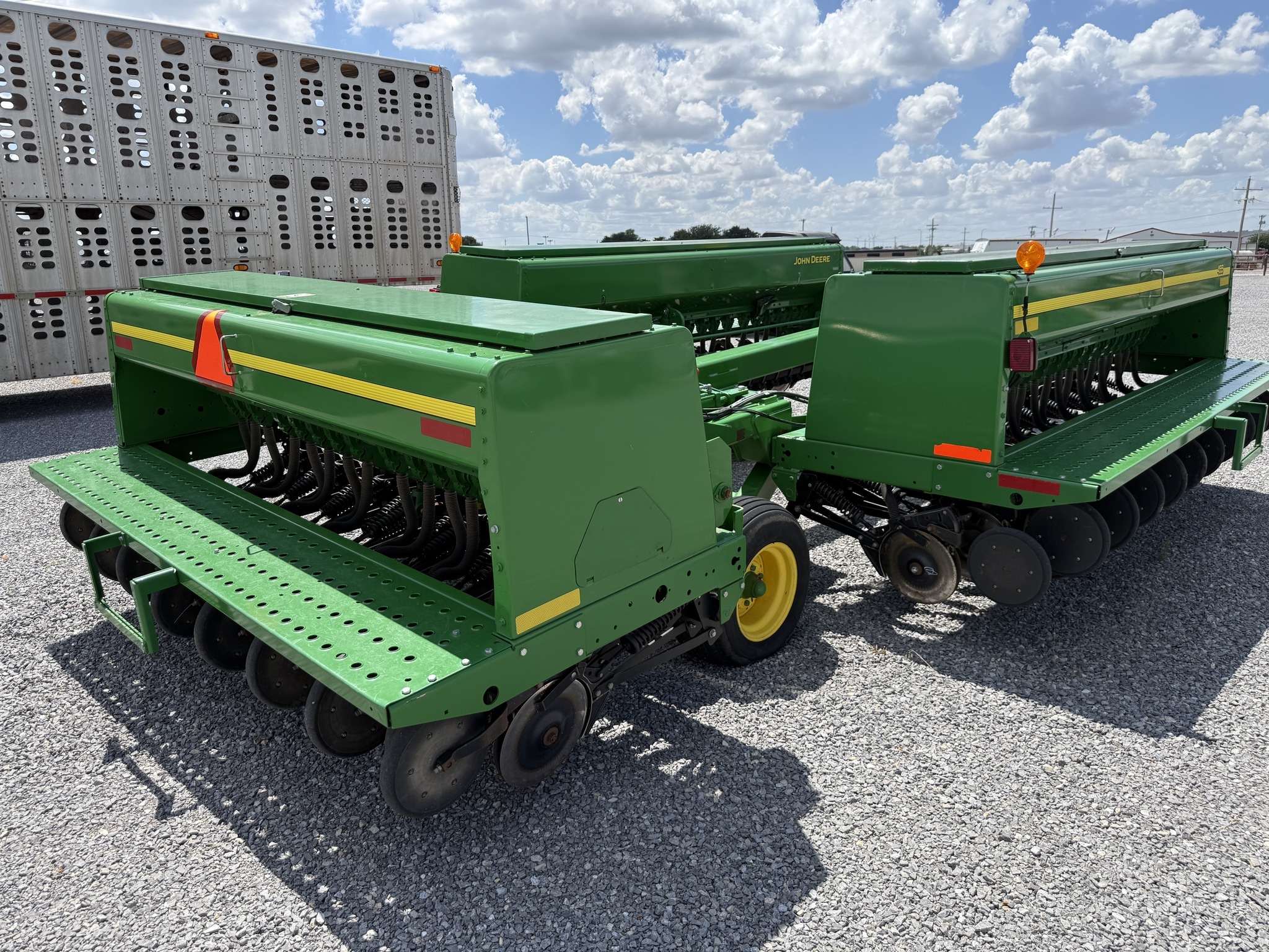 2022 John Deere 455 Drill