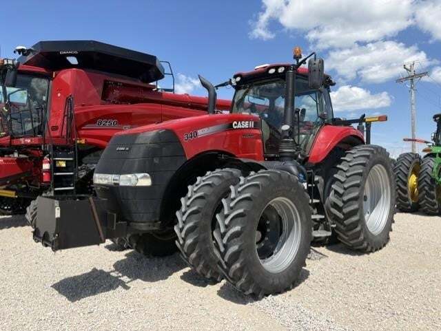 2019 Case IH Magnum 340 Tractor