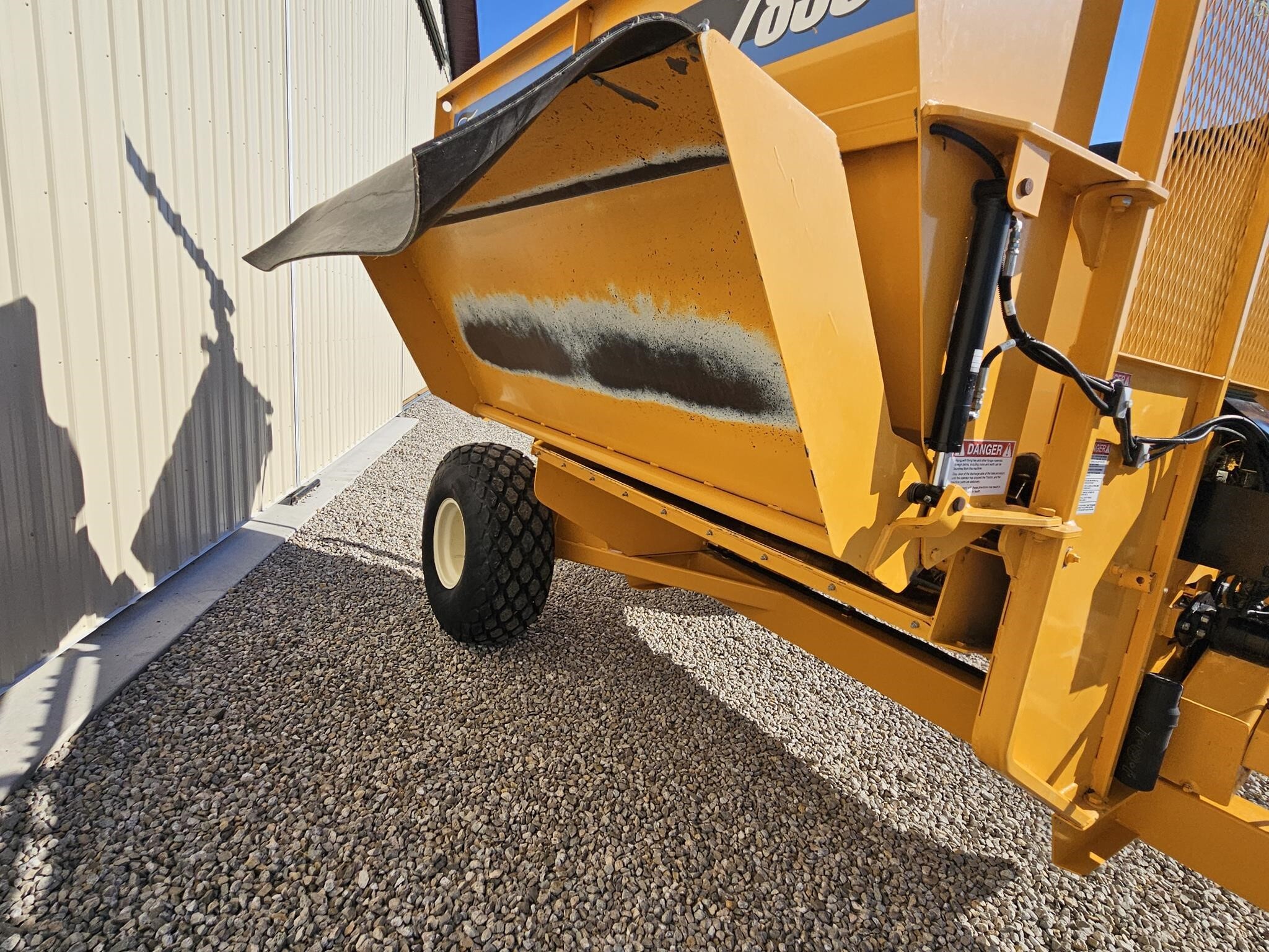  Fair Mfg 7830 Bale Processor