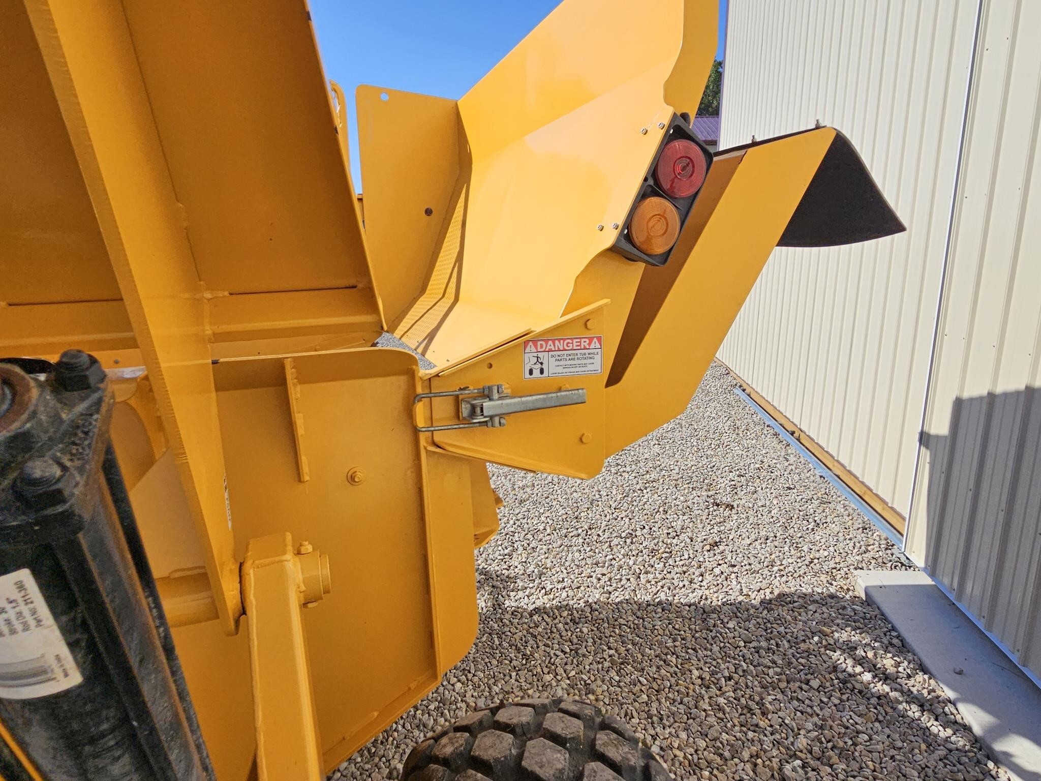  Fair Mfg 7830 Bale Processor