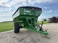 2013 Parker 739 Grain Cart