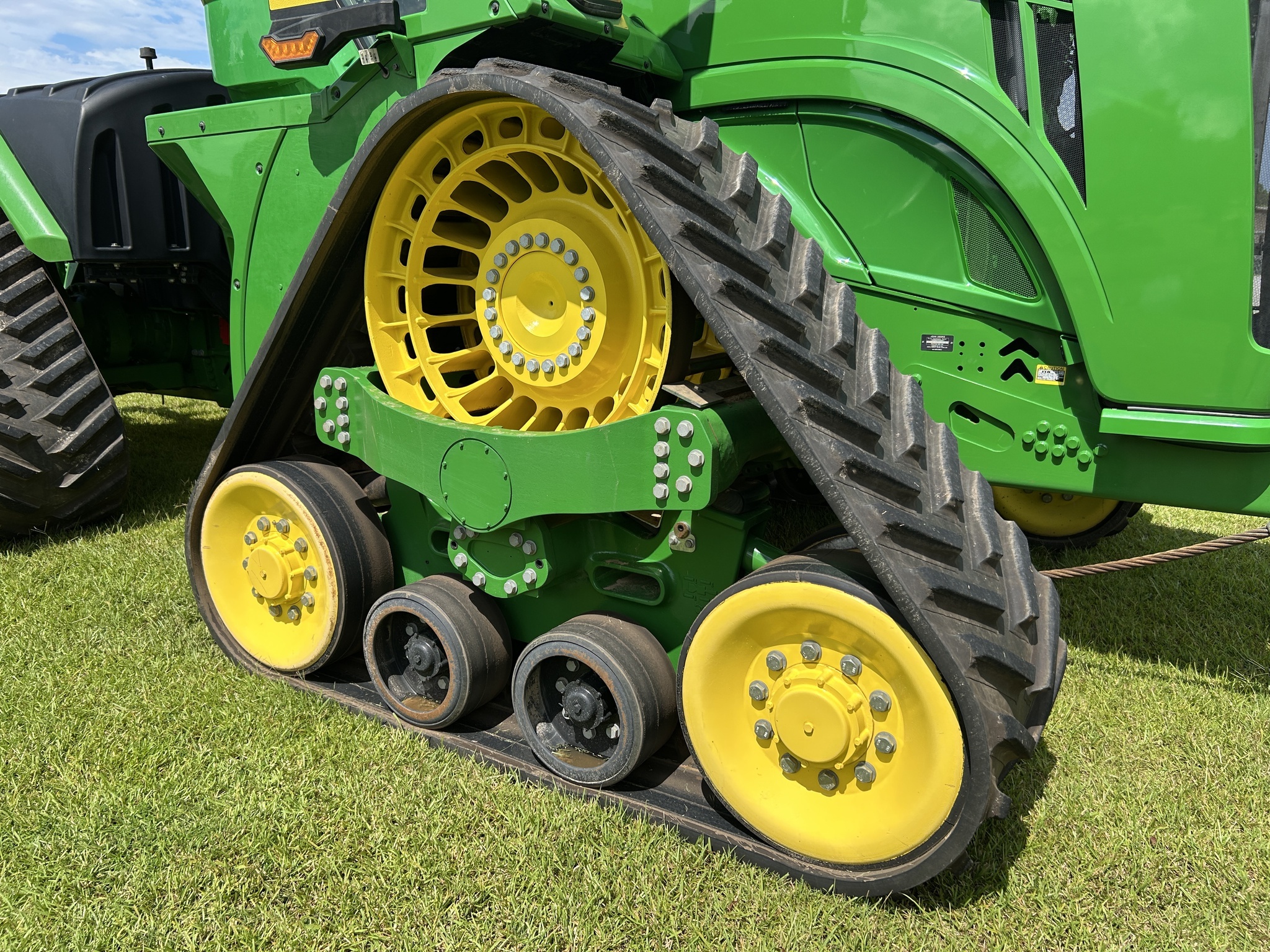 2025 John Deere 9RX 590 Tractor
