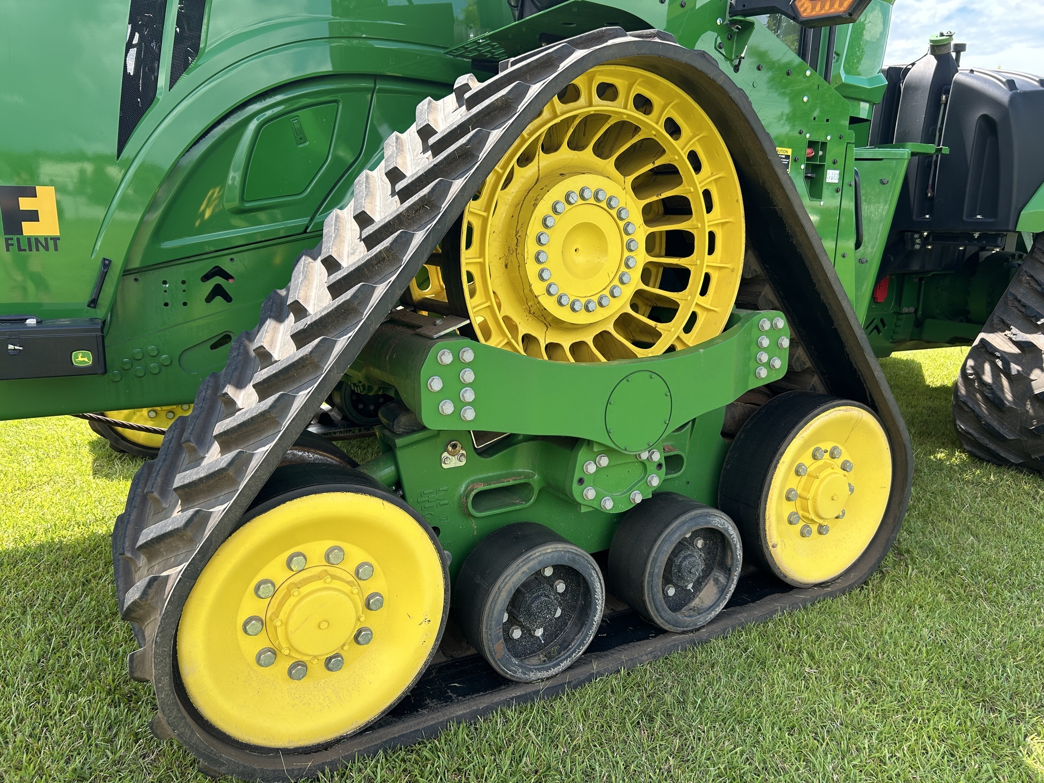2025 John Deere 9RX 590 Tractor