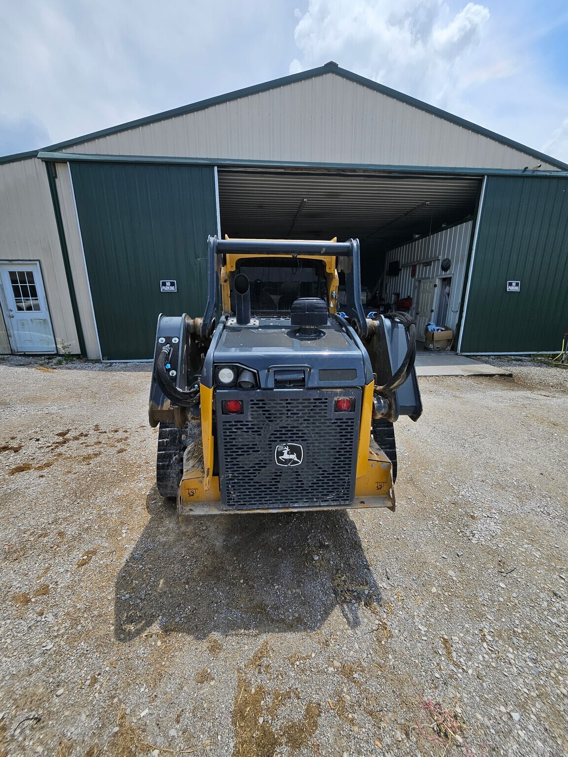 2018 Deere 325G Skid Steer