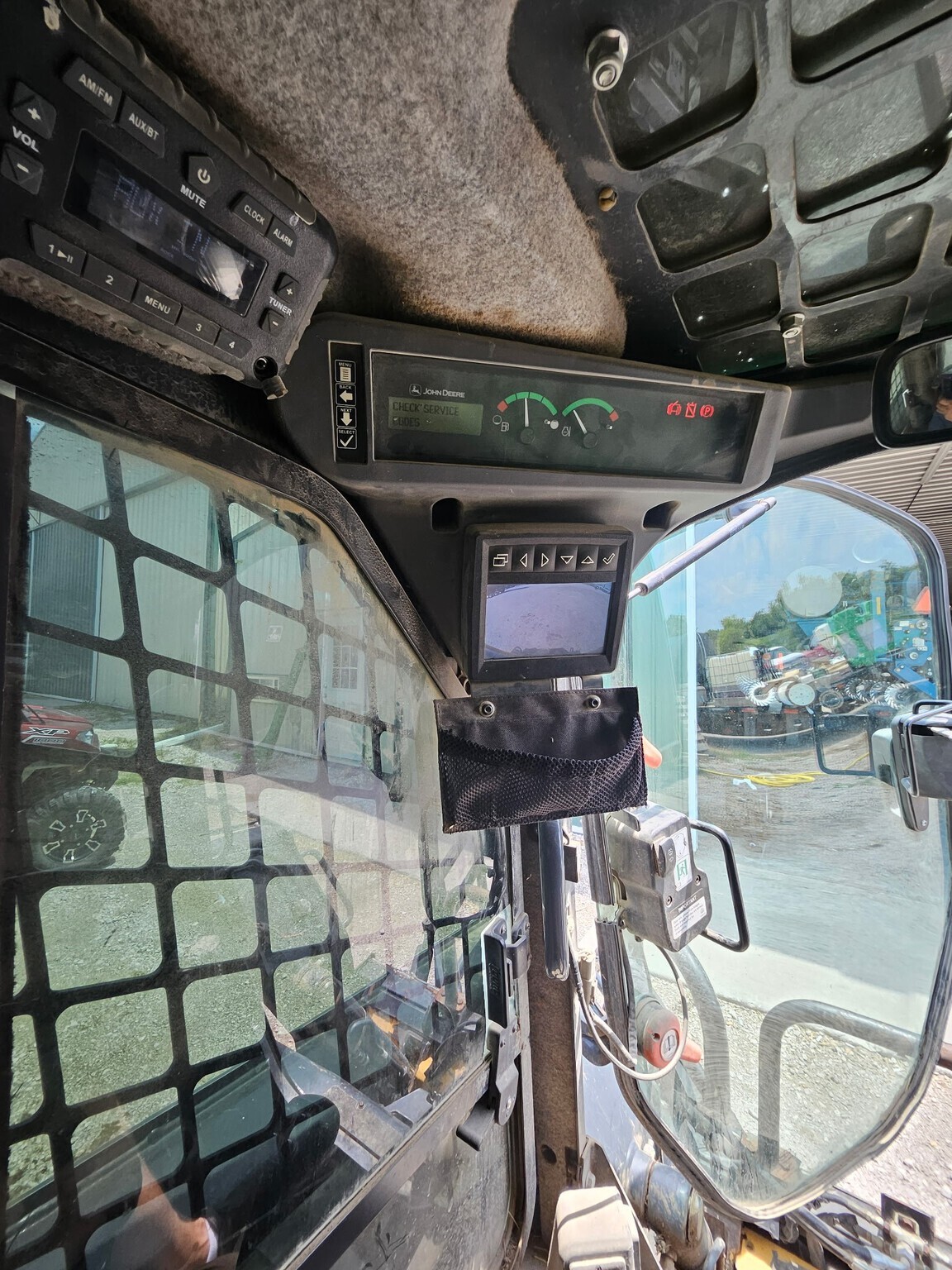 2018 Deere 325G Skid Steer