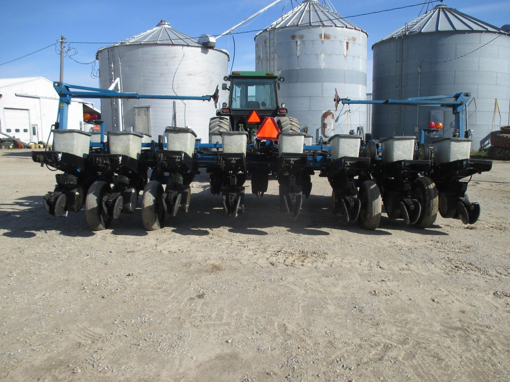  Kinze 2000 Planter