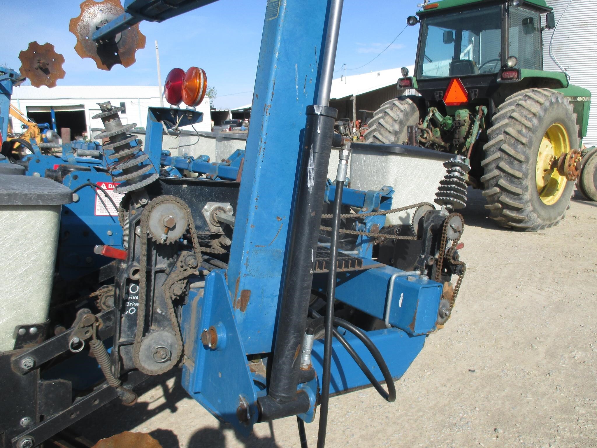  Kinze 2000 Planter