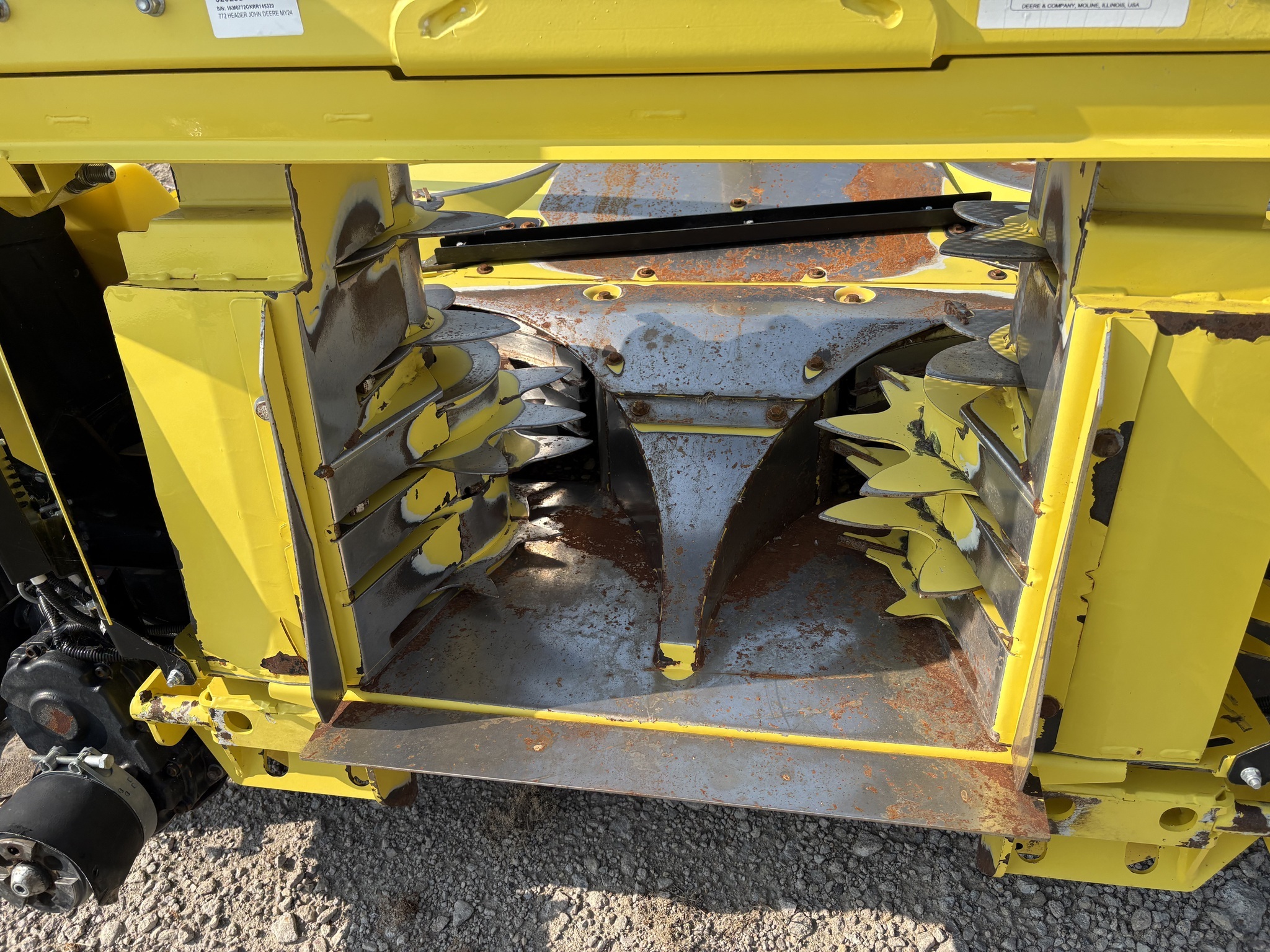 2024 John Deere 772 Corn Head