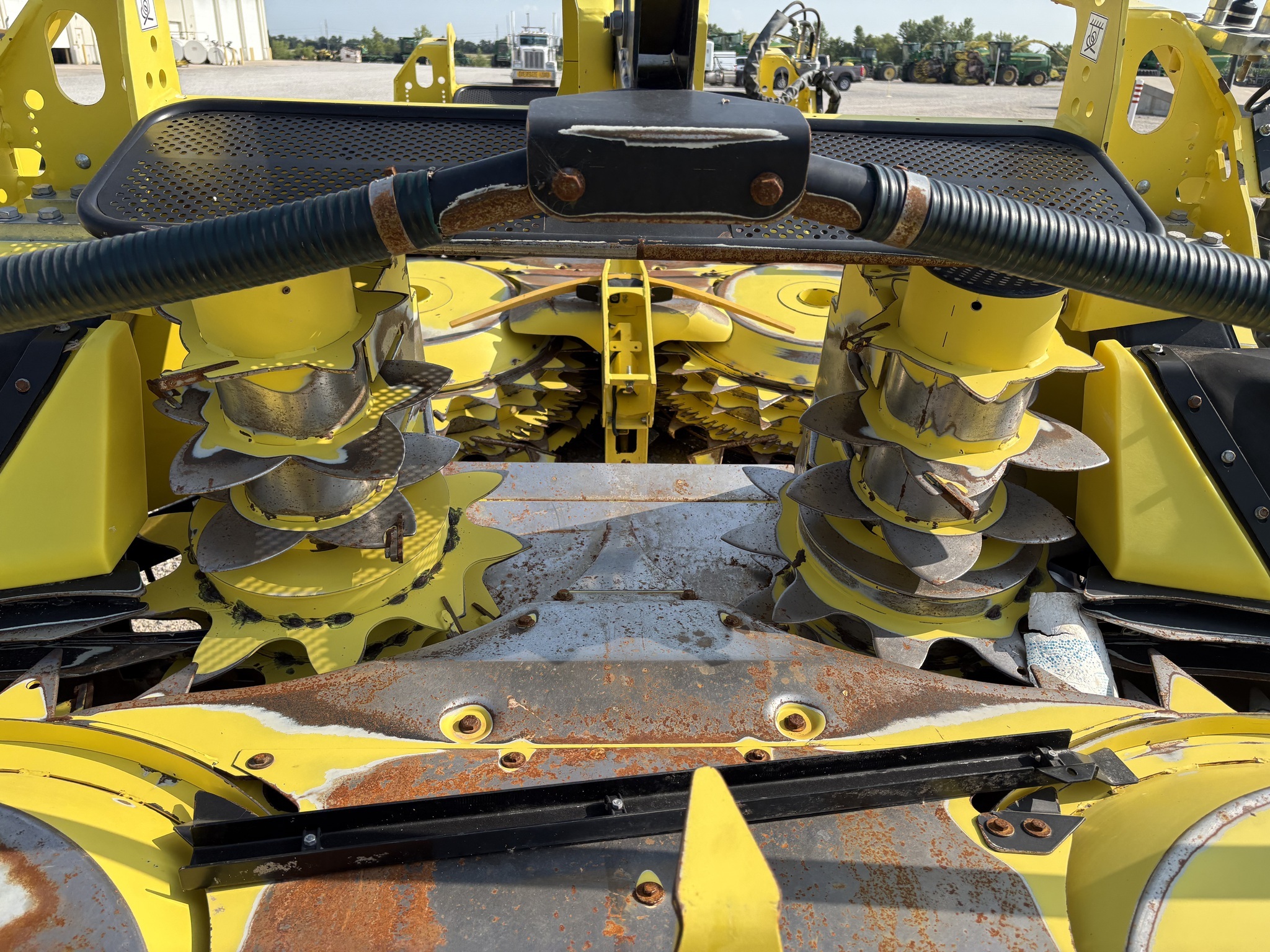 2024 John Deere 772 Corn Head