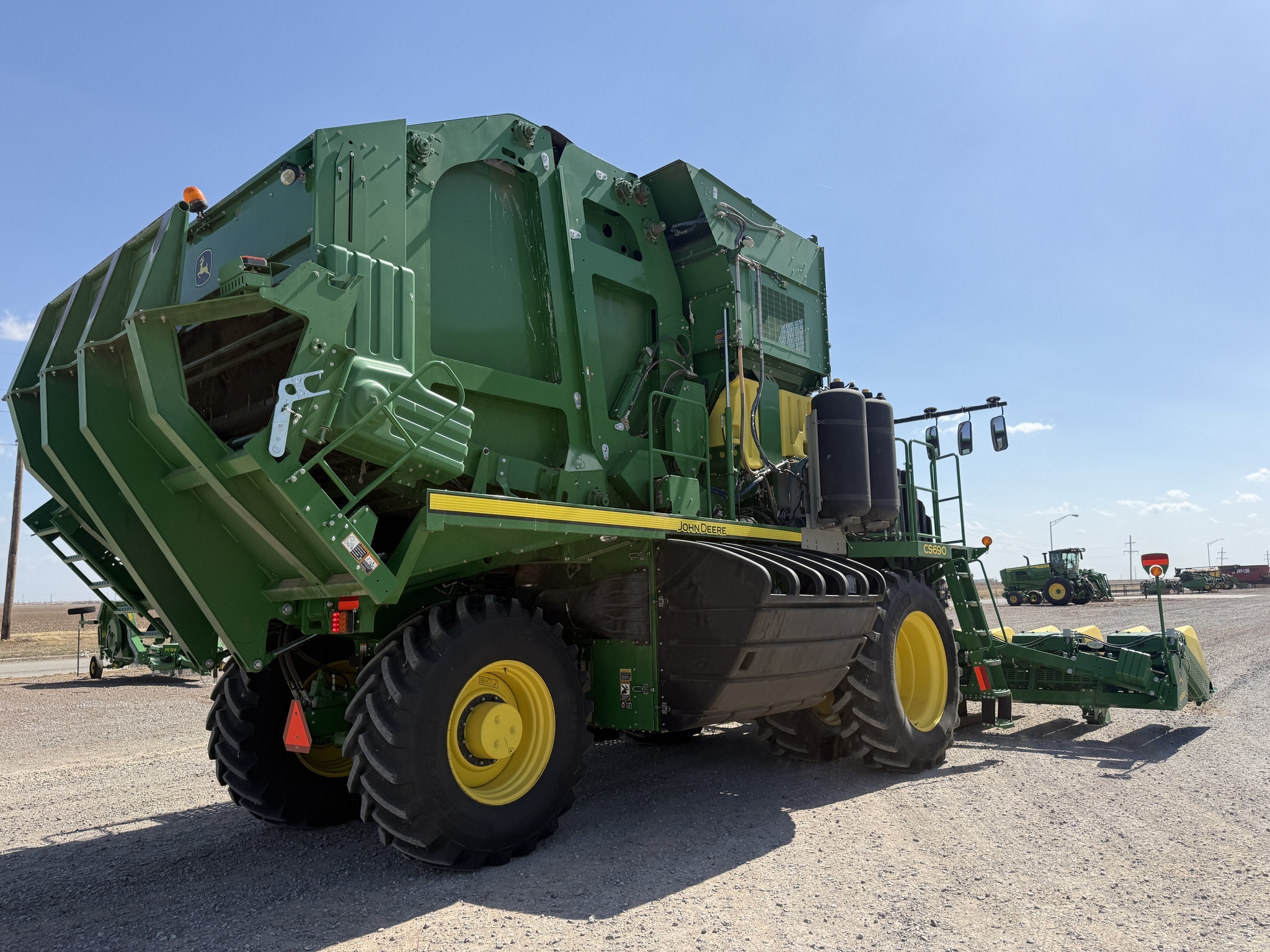 2021 John Deere CS690 Cotton Equipment