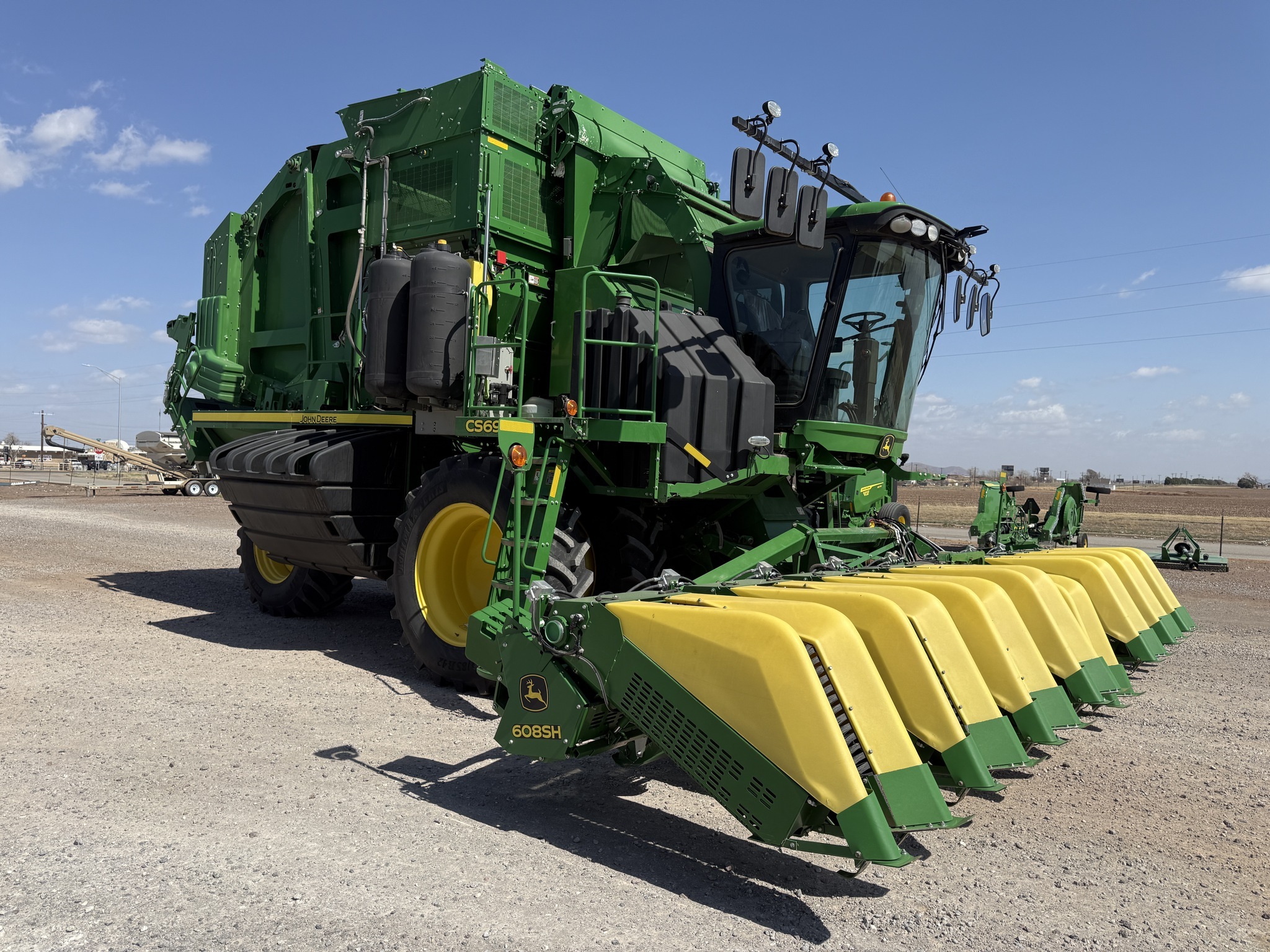 2021 John Deere CS690 Cotton Equipment