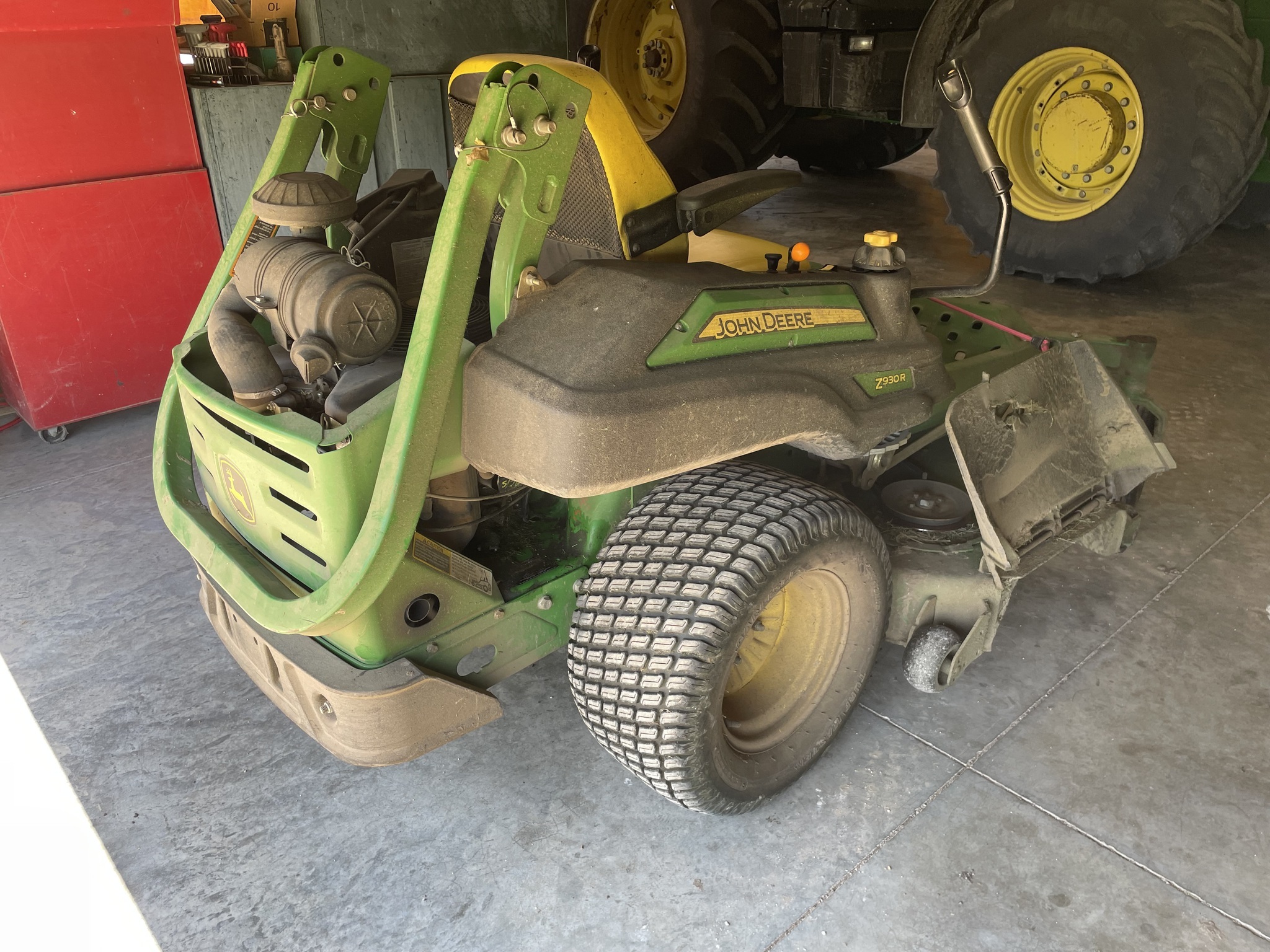 2013 John Deere Z930R Lawn Mower