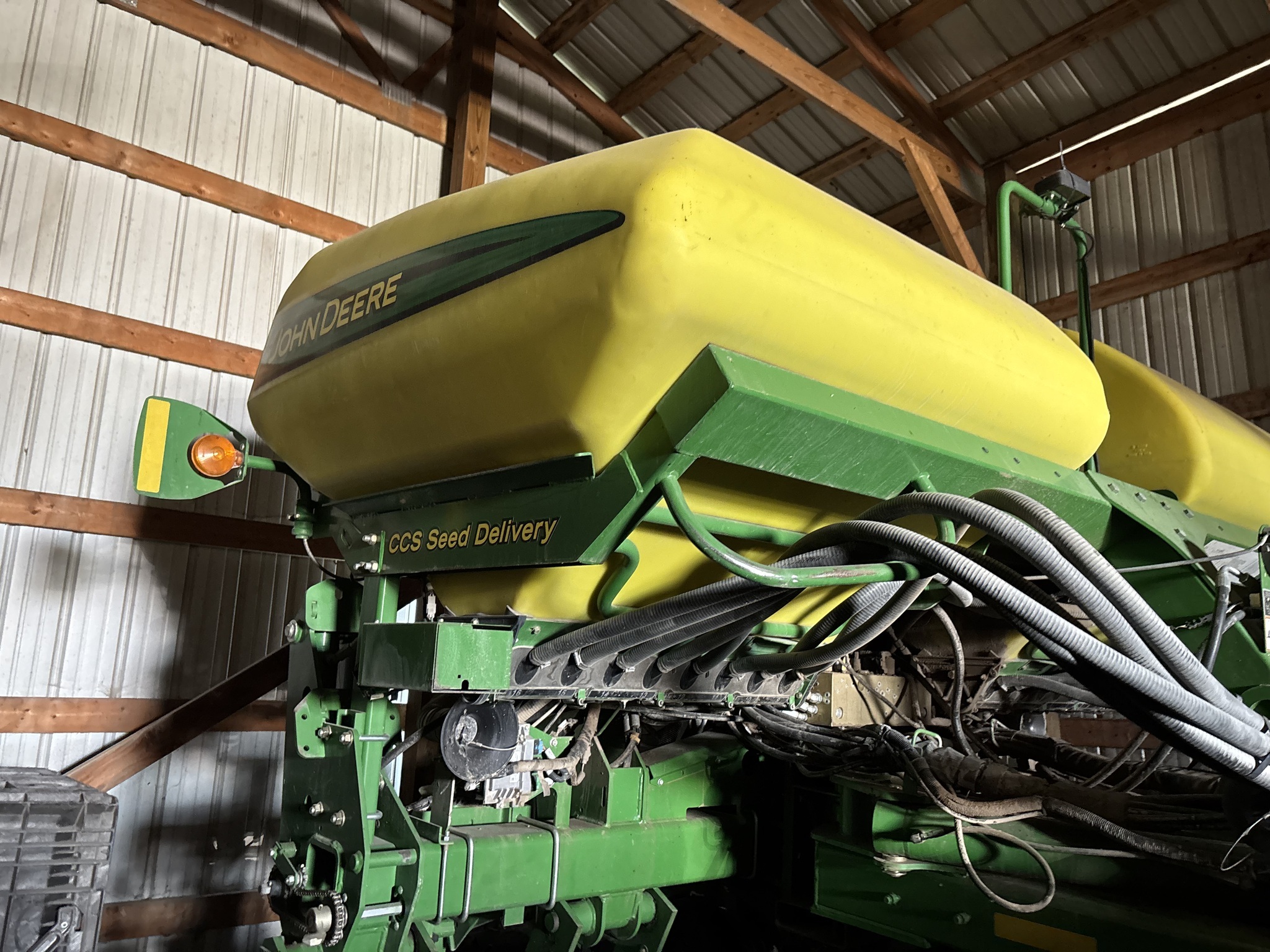 2013 John Deere 1770NT CCS Planter