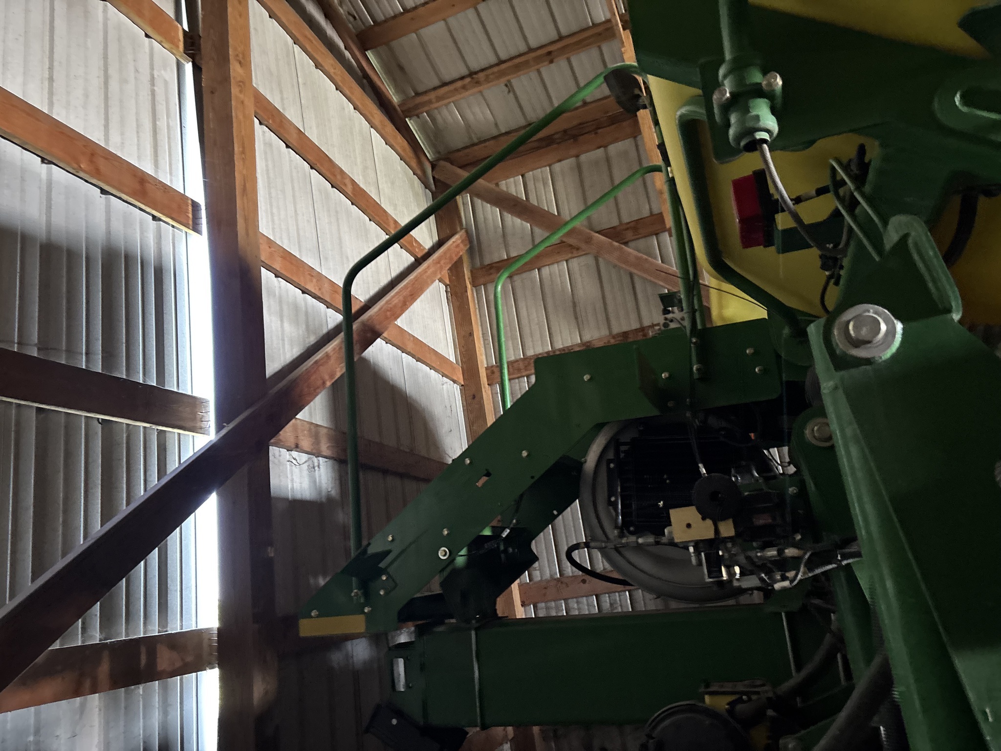 2013 John Deere 1770NT CCS Planter