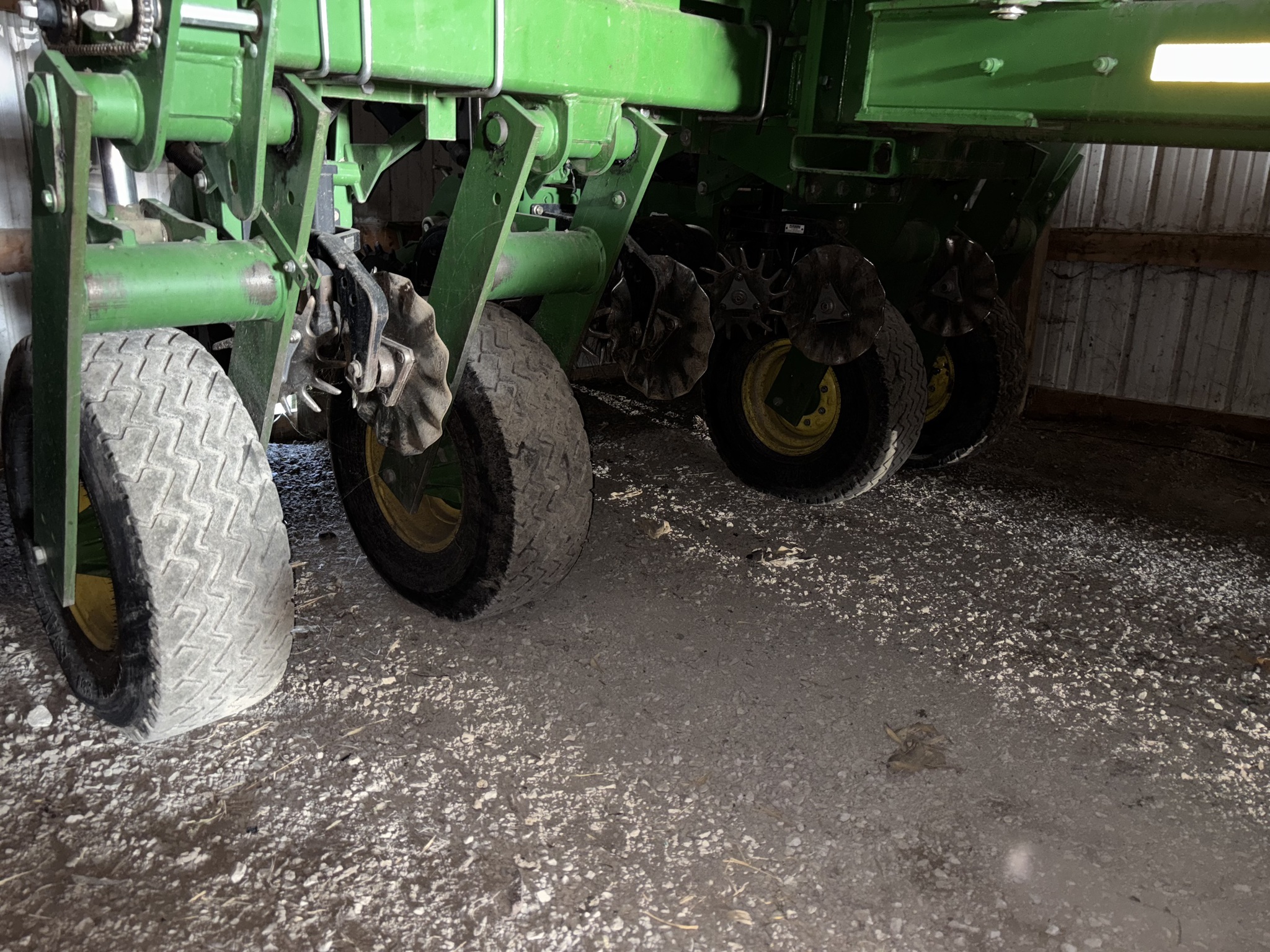 2013 John Deere 1770NT CCS Planter