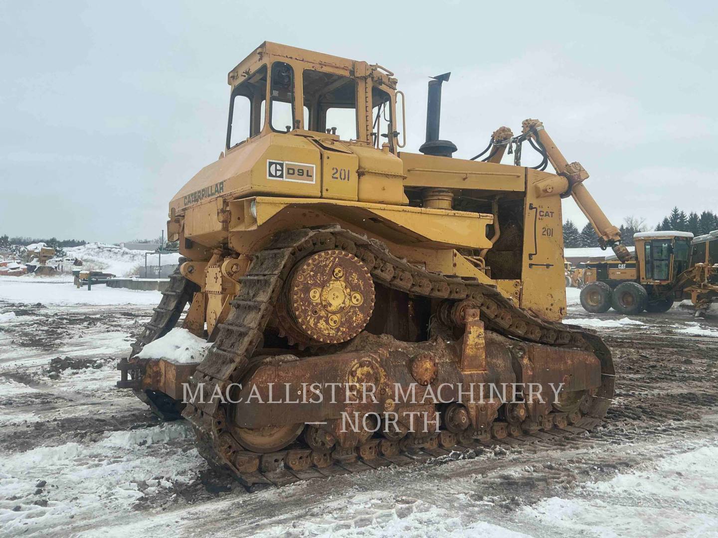 1982 Caterpillar D9L Dozer