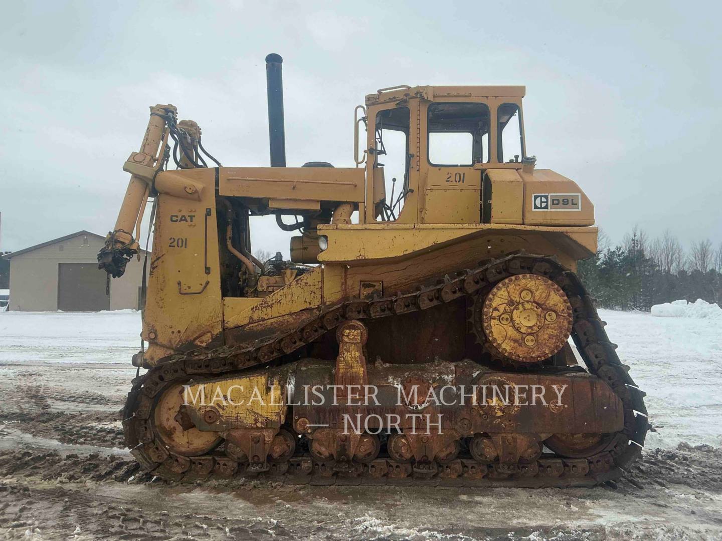 1982 Caterpillar D9L Dozer
