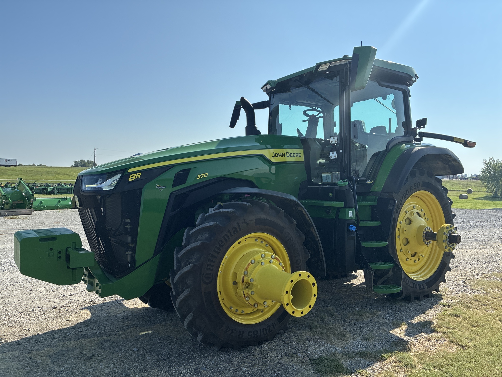 2024 John Deere 8R 370 Tractor