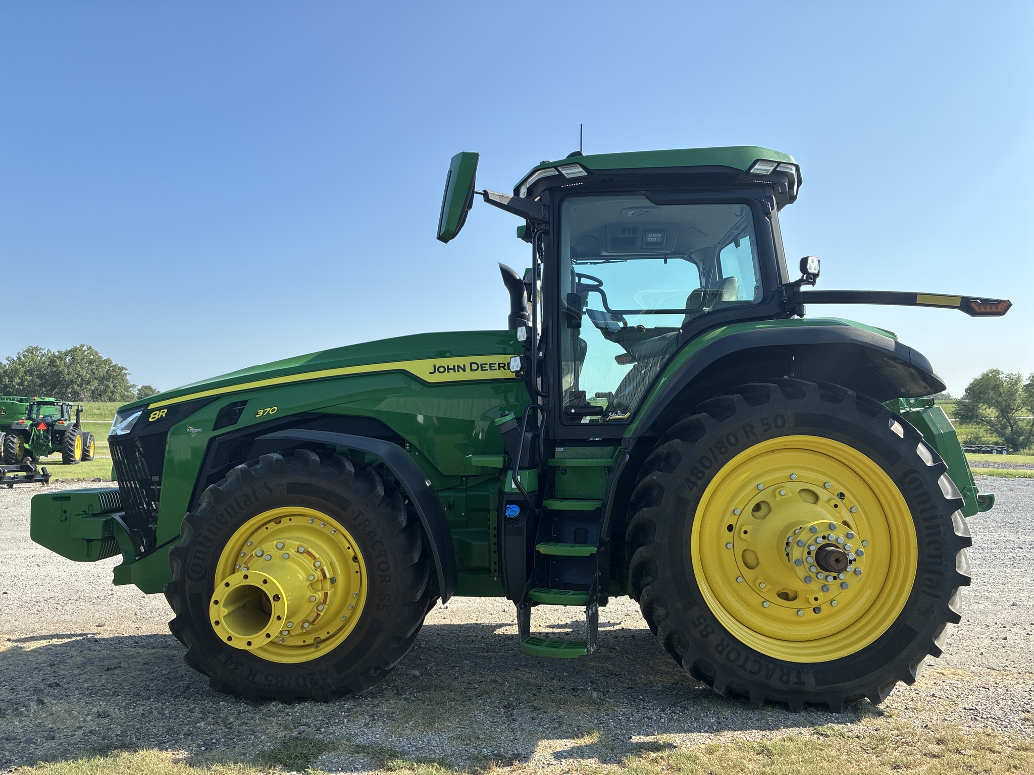 2024 John Deere 8R 370 Tractor