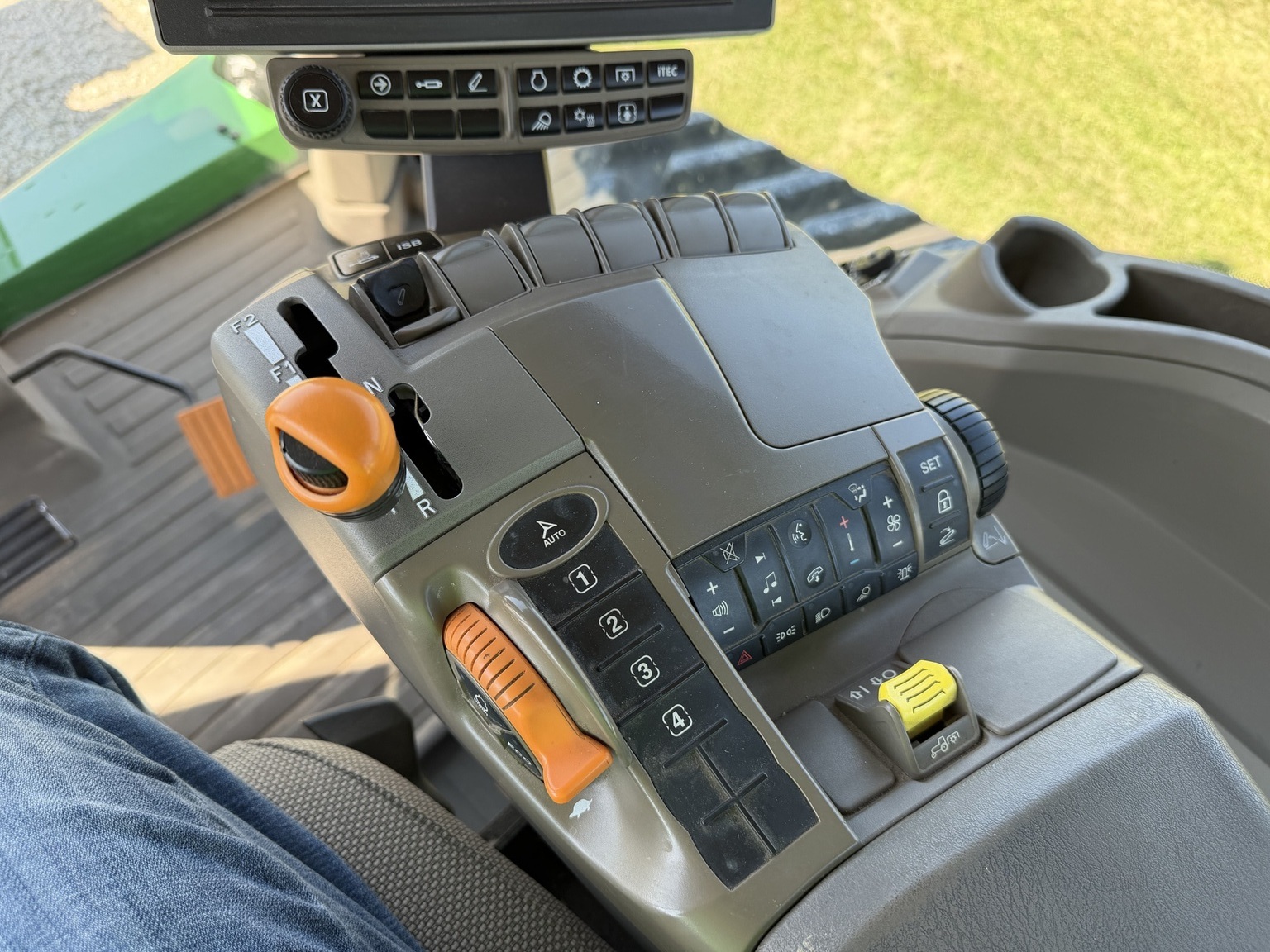 2020 John Deere 8RT 370 Tractor