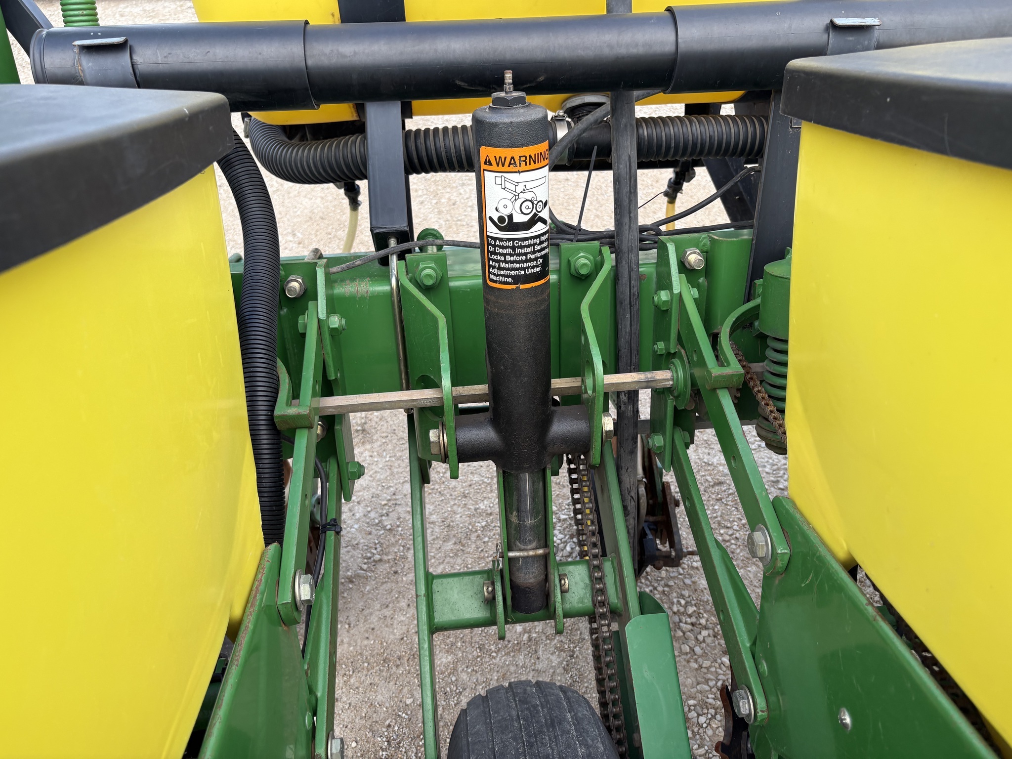 1997 John Deere 1750 Planter