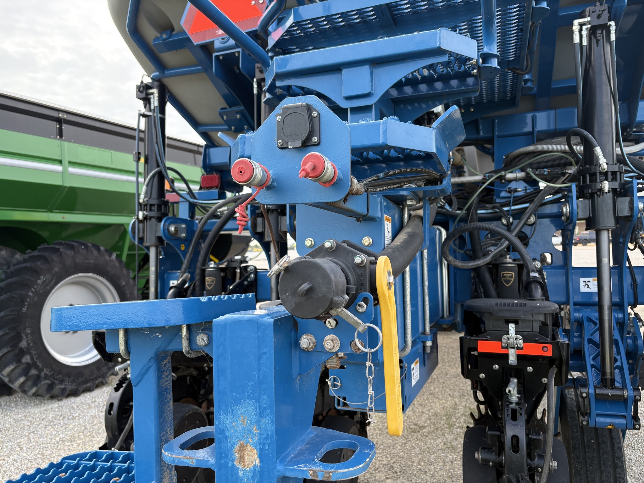 2021 Kinze 4905 Planter