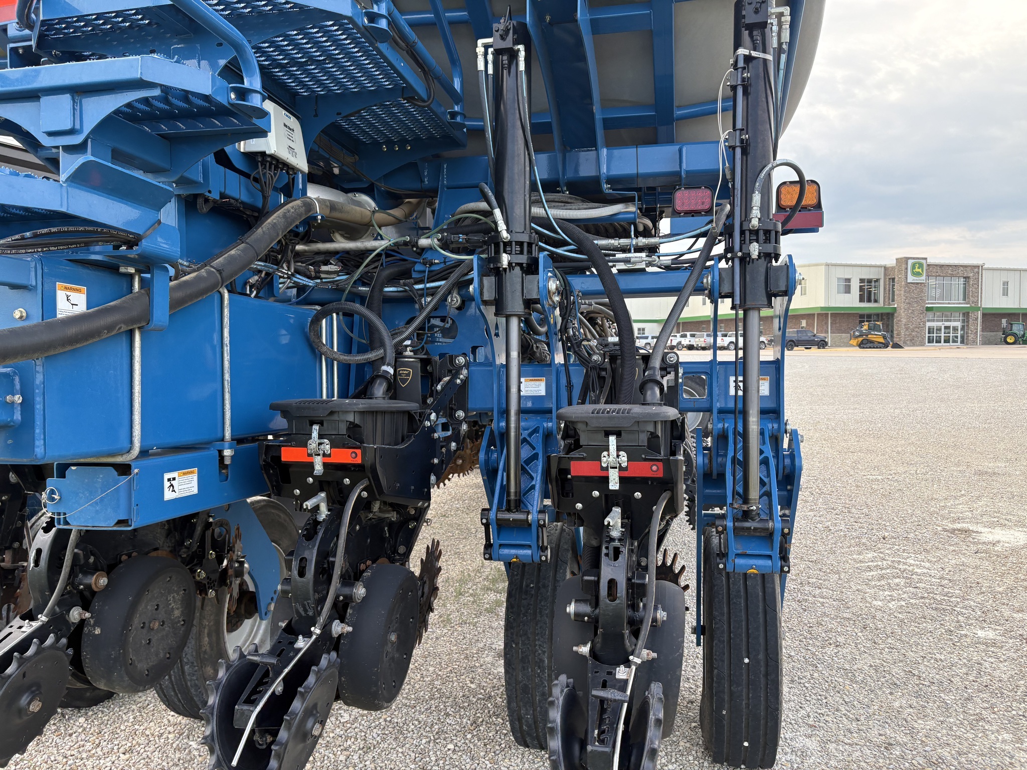 2021 Kinze 4905 Planter
