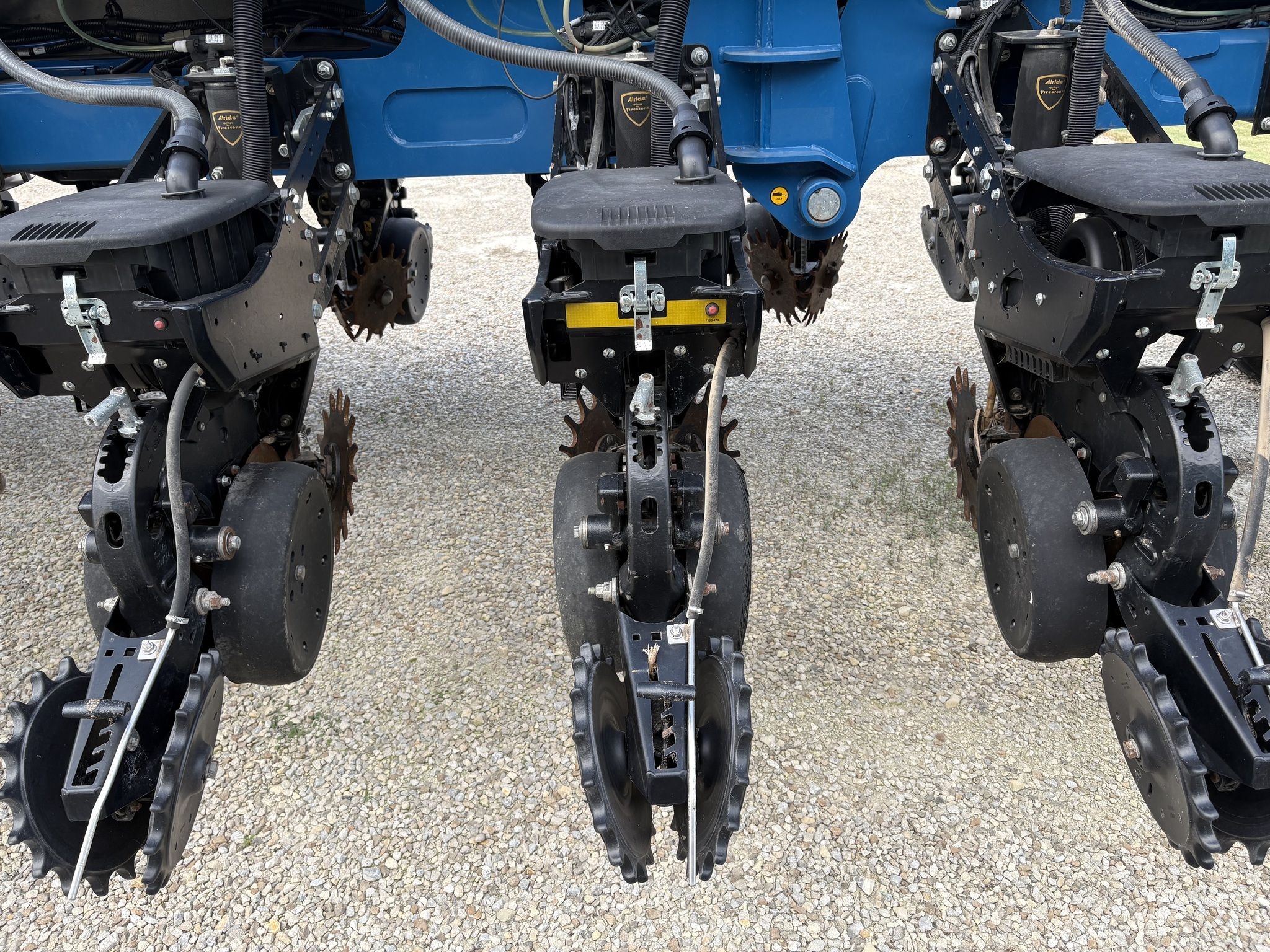 2021 Kinze 4905 Planter