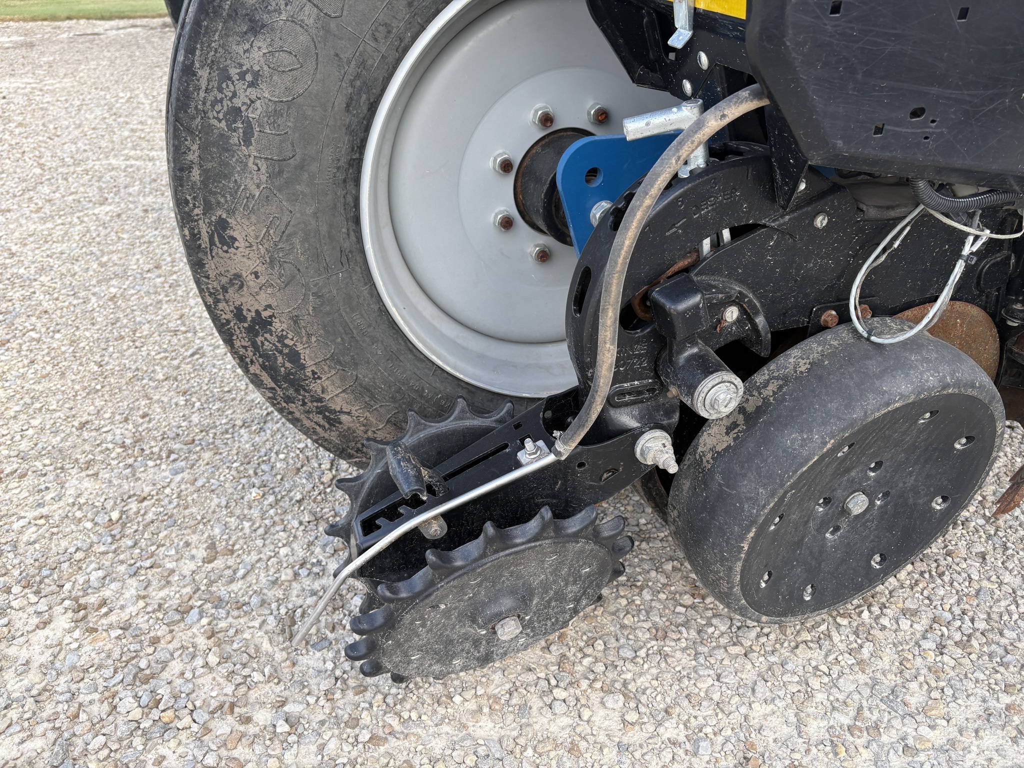 2021 Kinze 4905 Planter