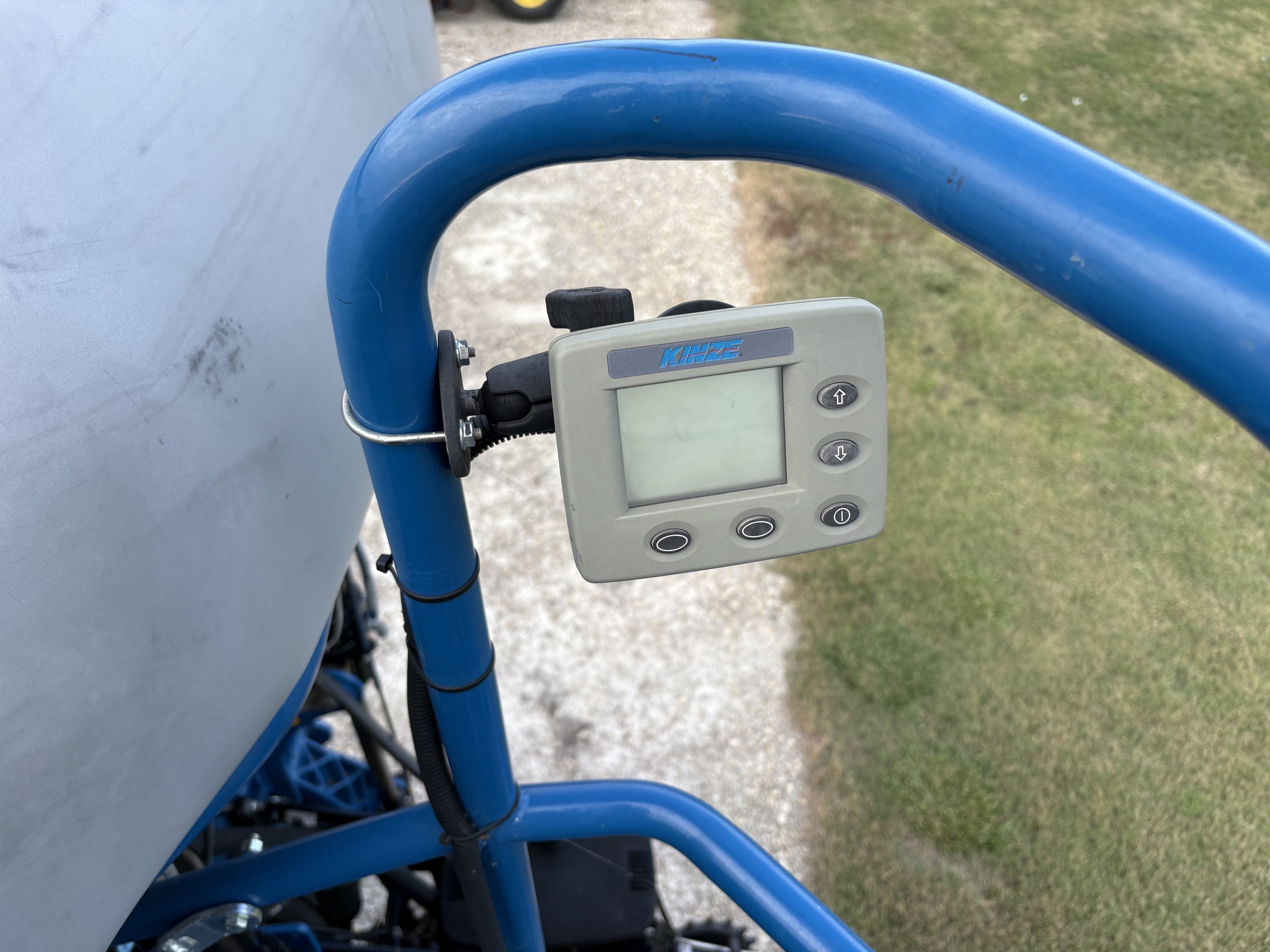 2021 Kinze 4905 Planter